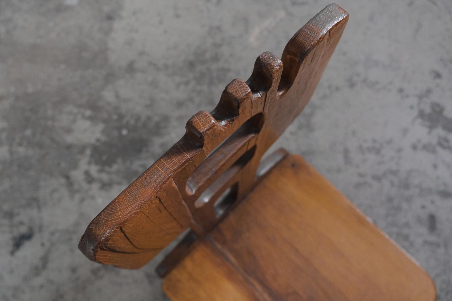 Chêne Sculptural side or dining chair by Francesco Pasinato, 1970s en vente