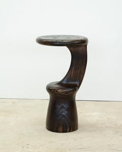 Table d'appoint sculpturale - Charred Oak Wood