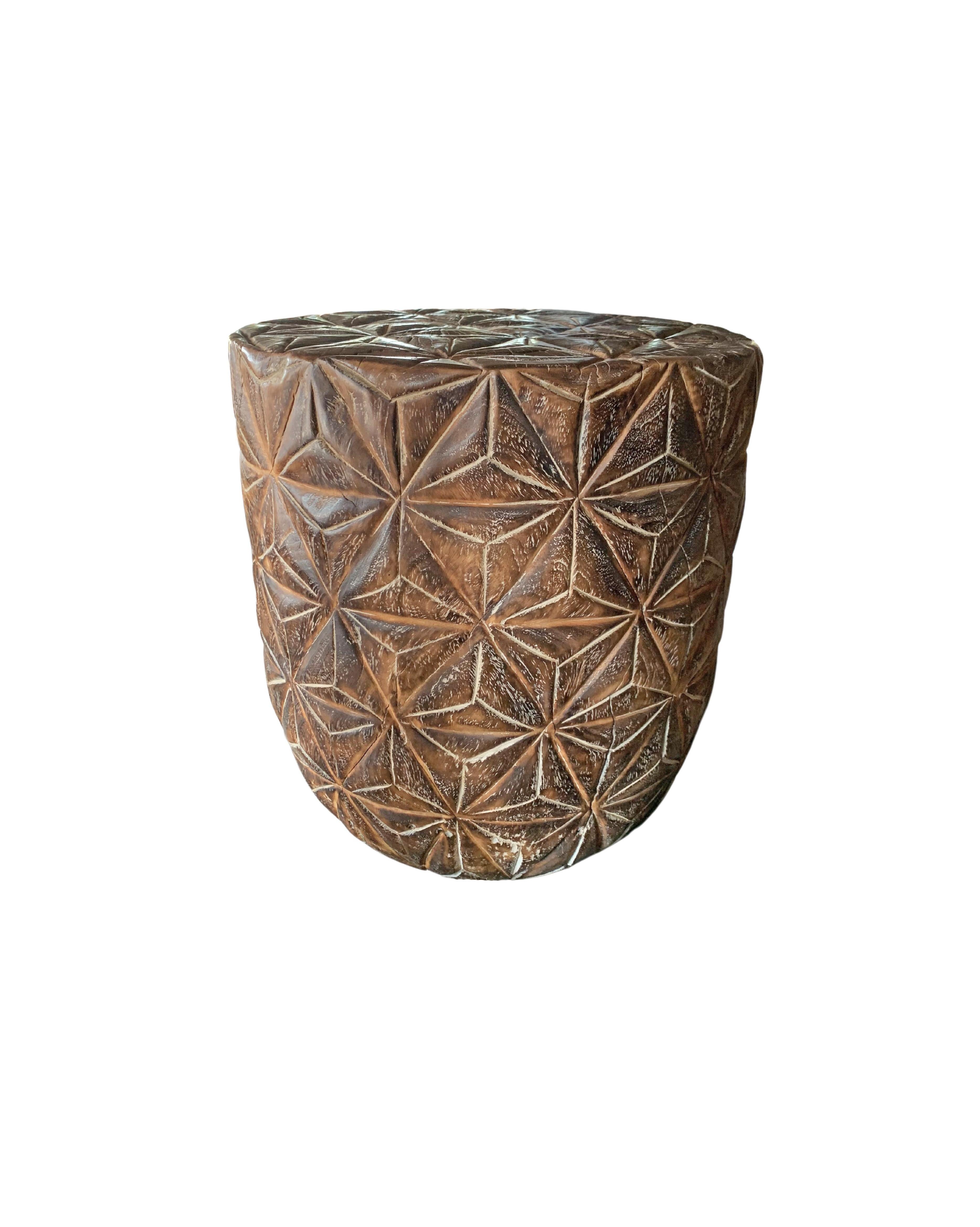Indonesian Sculptural Side Table Crafted from Solid Mango Wood Engraved Pattern For Sale