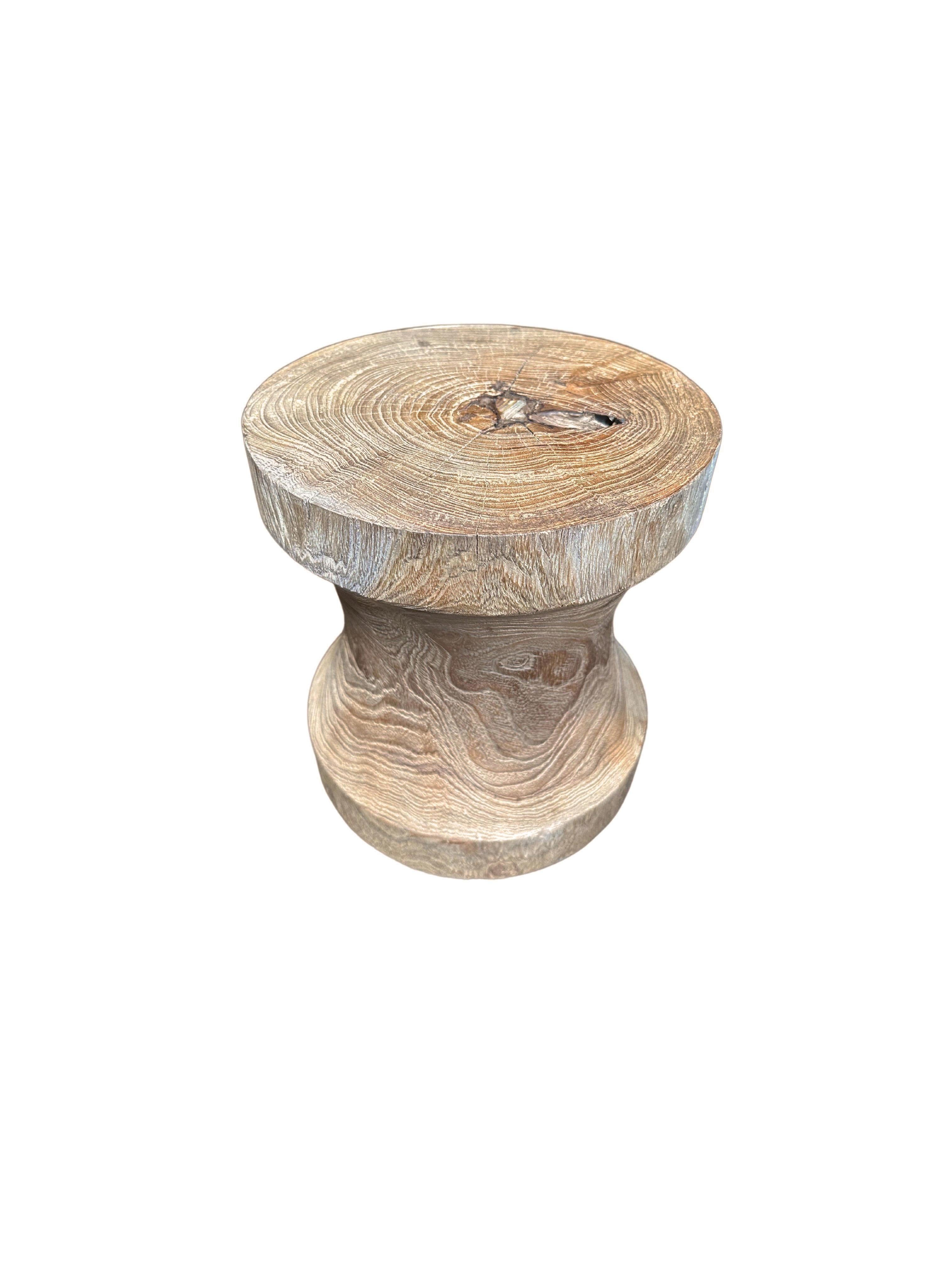 Sculptural Side Table Crafted from Teak Wood, With Stunning Textures In Good Condition For Sale In Jimbaran, Bali