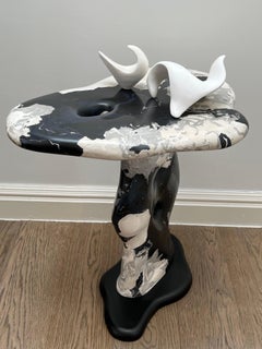 Skulpturaler Beistelltisch, handgefertigt, Unikat