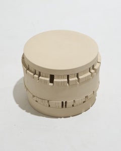 Table d'appoint sculpturale en grès chamotté