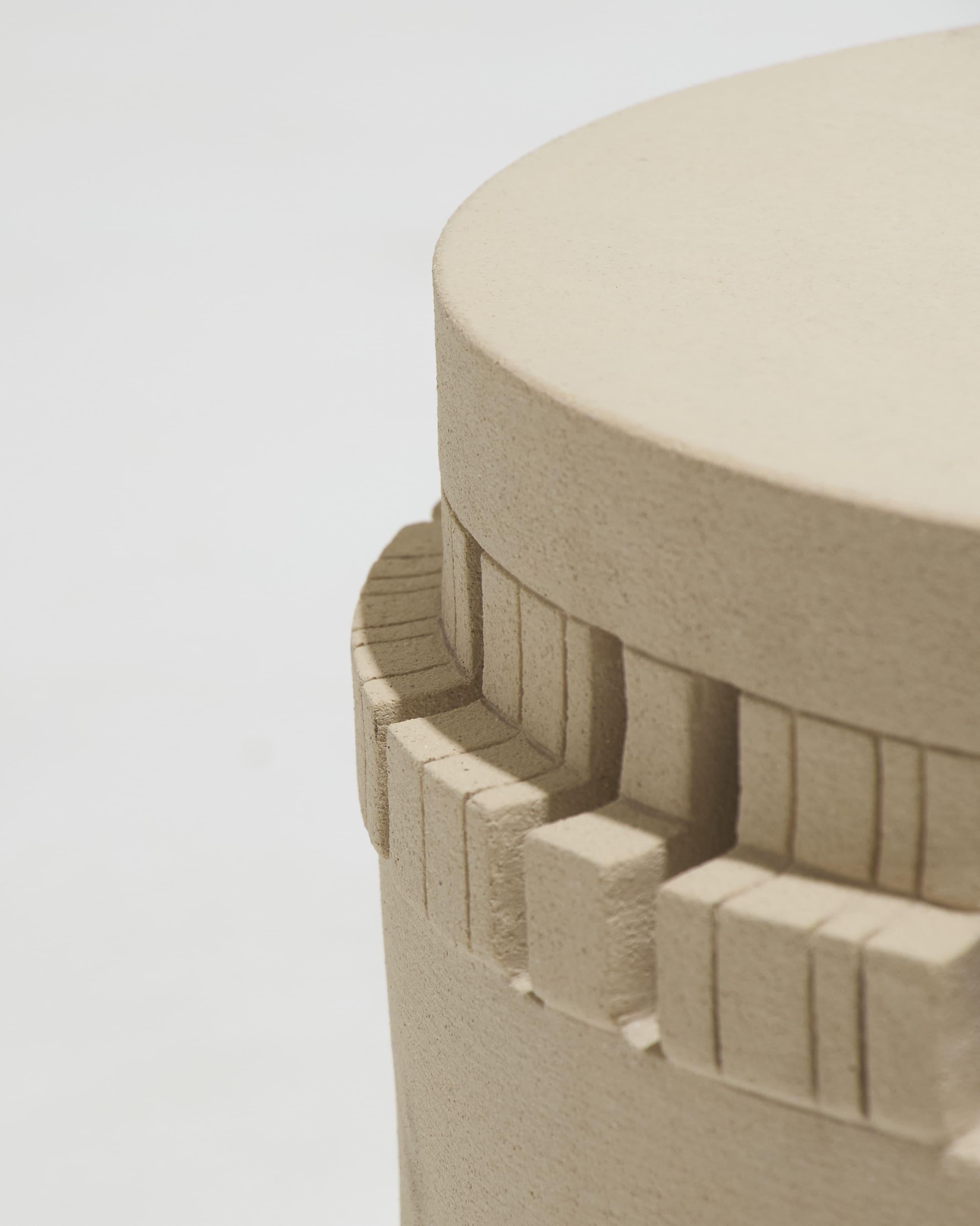 Stoneware Sculptural side table in chamotte stoneware For Sale