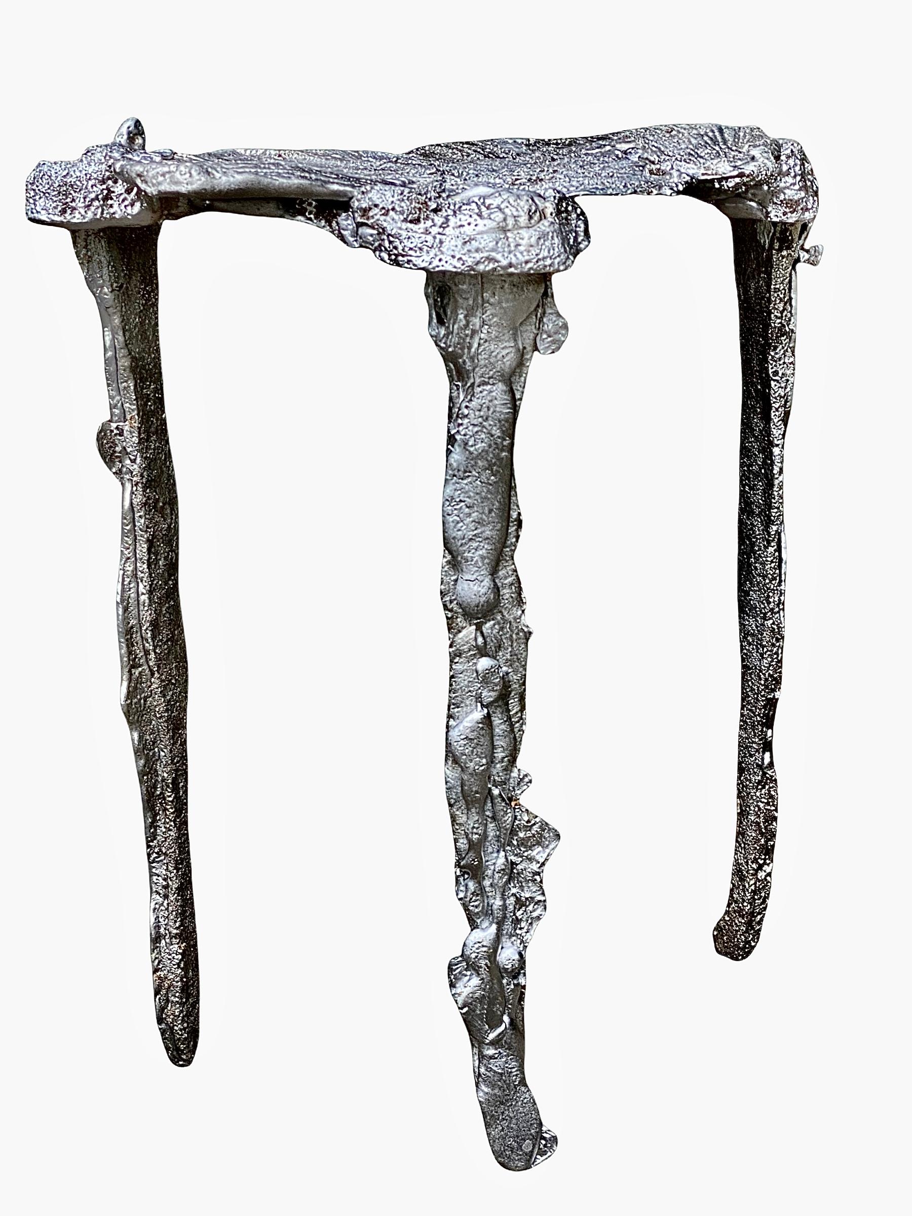 Skulpturaler Beistelltisch aus Zinn und Aluminium und Metall aus Aluminium, 21. Jahrhundert, von Mattia Biagi im Angebot 8