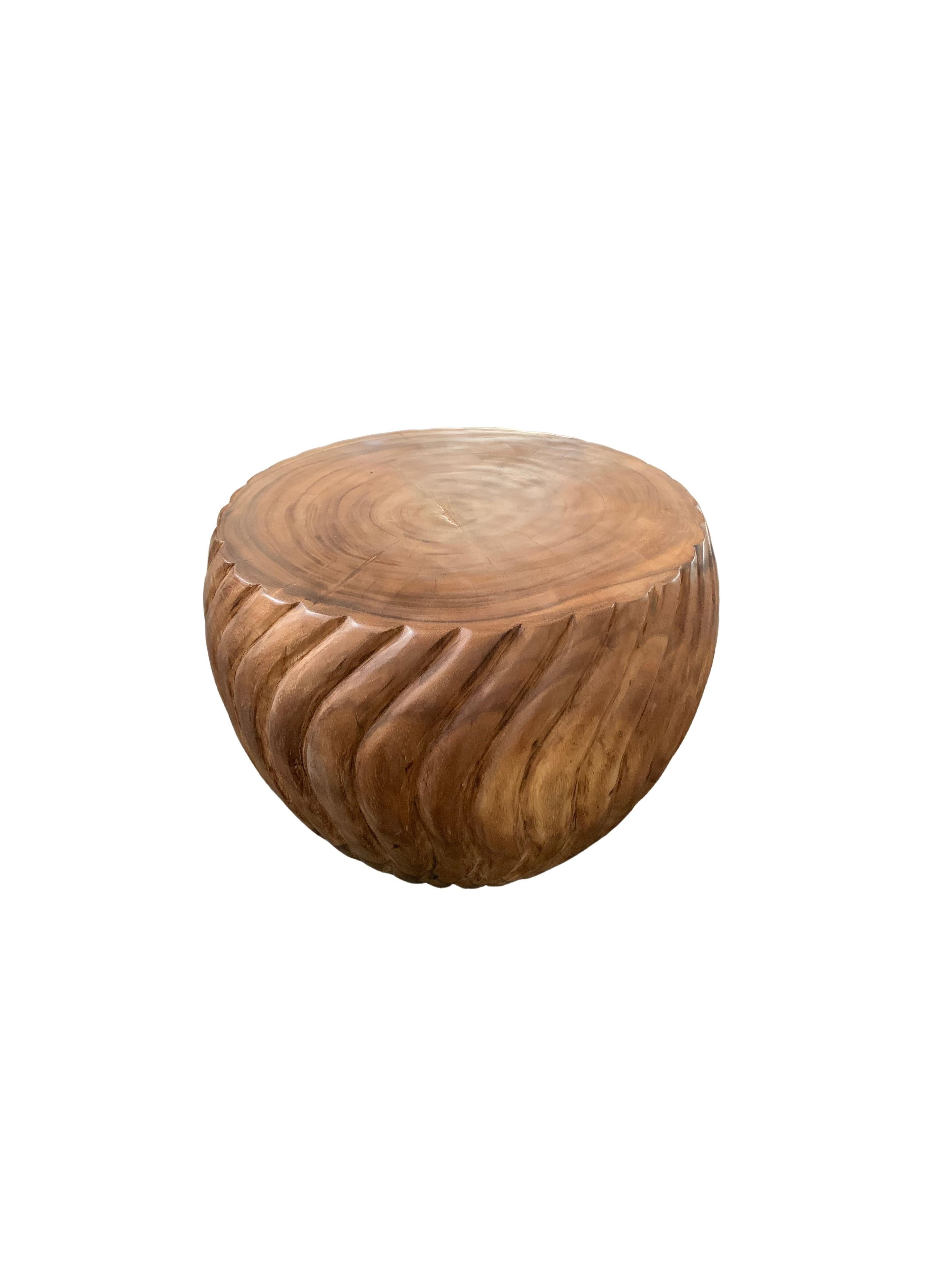 Organic Modern Sculptural Side Table Solid Mango Wood, Carved Ribbed Detailing For Sale