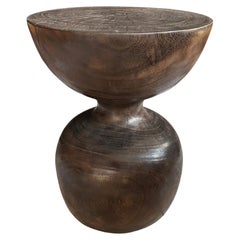 Skulpturaler Beistelltisch Massivholz Suar, Espresso Finish