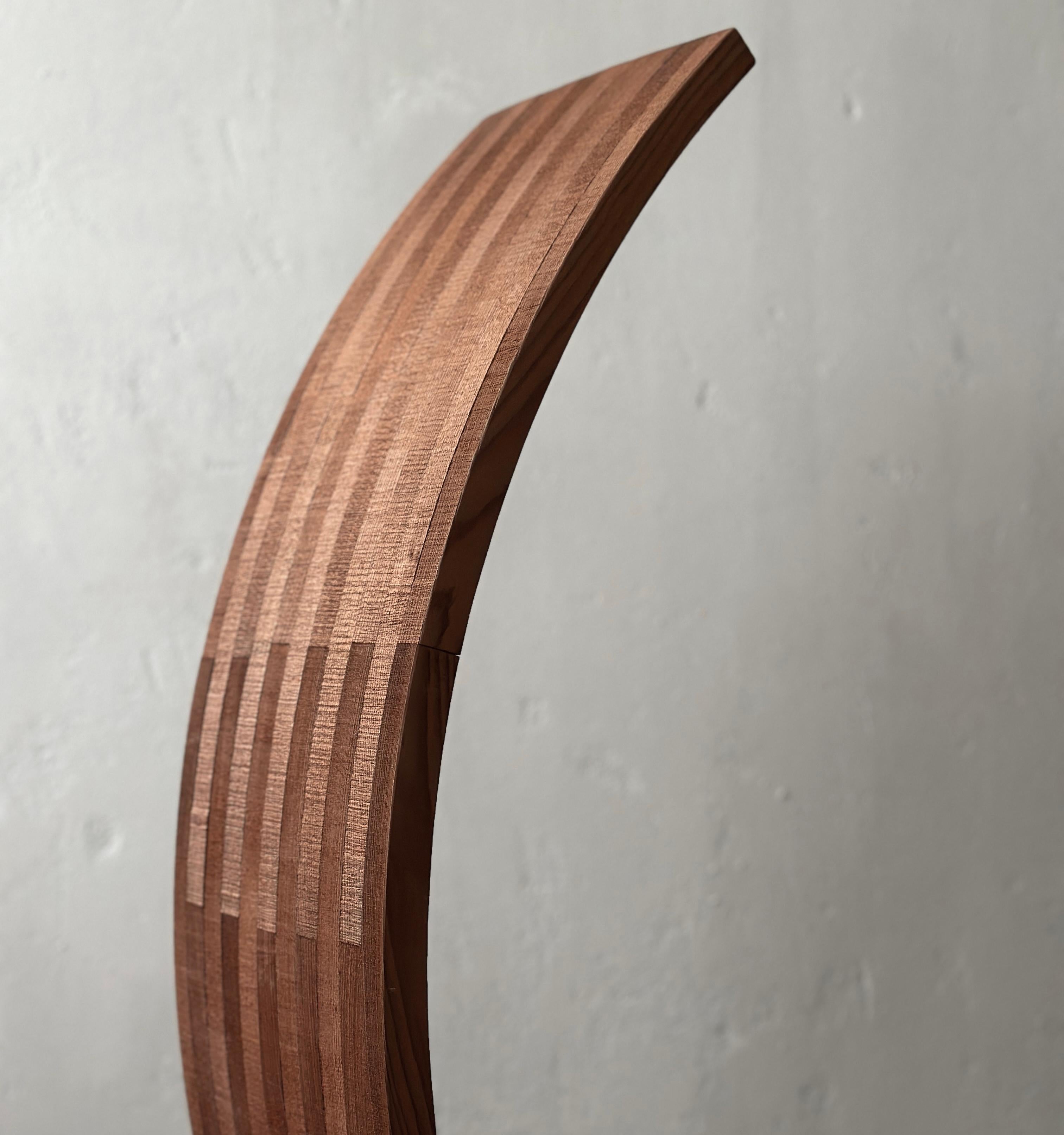 Bois Chaise d'appoint sculpturale de Jochen Kirschstein en vente