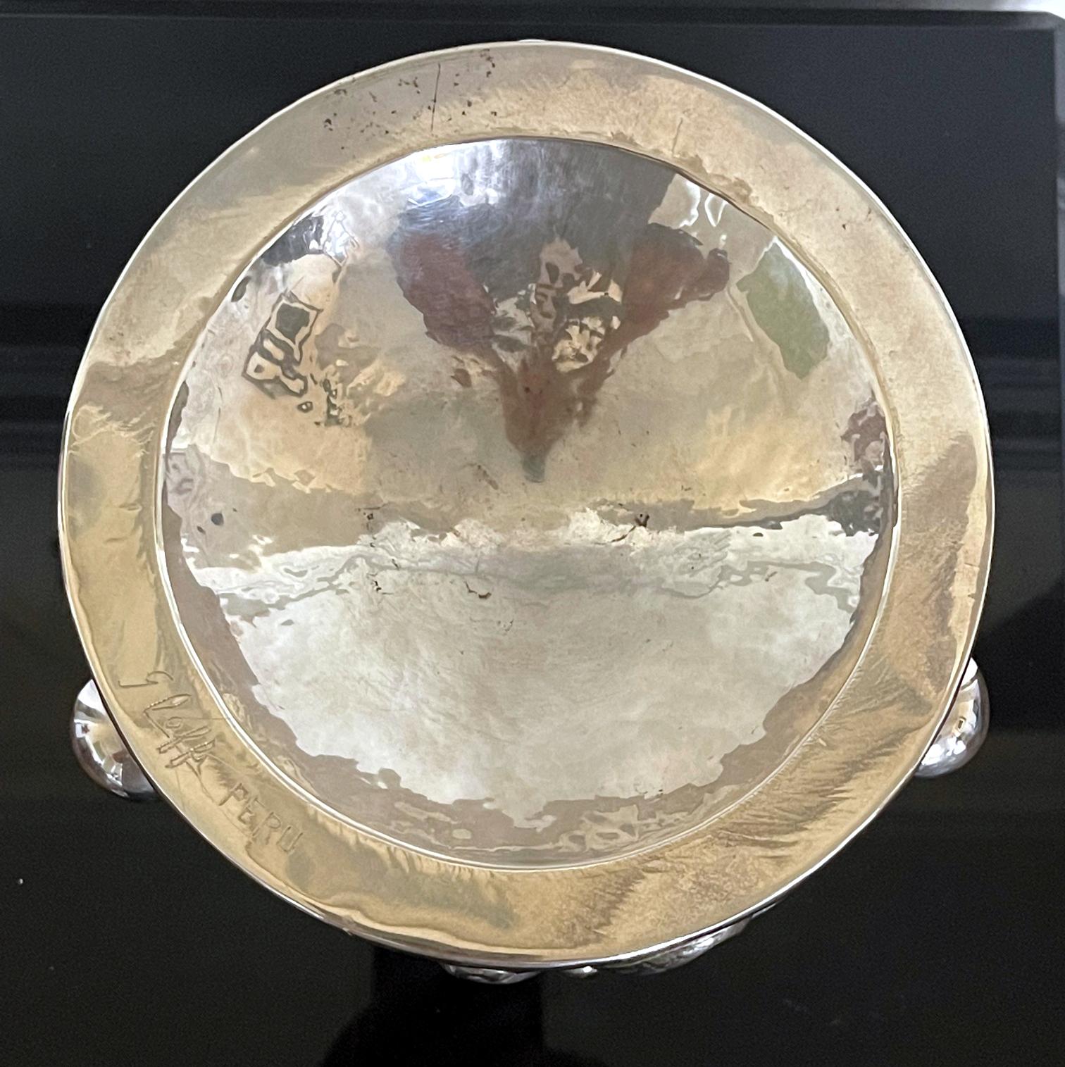 Sculptural Silver Center Bowl with Relief Surface Graziella Laffi For Sale 2