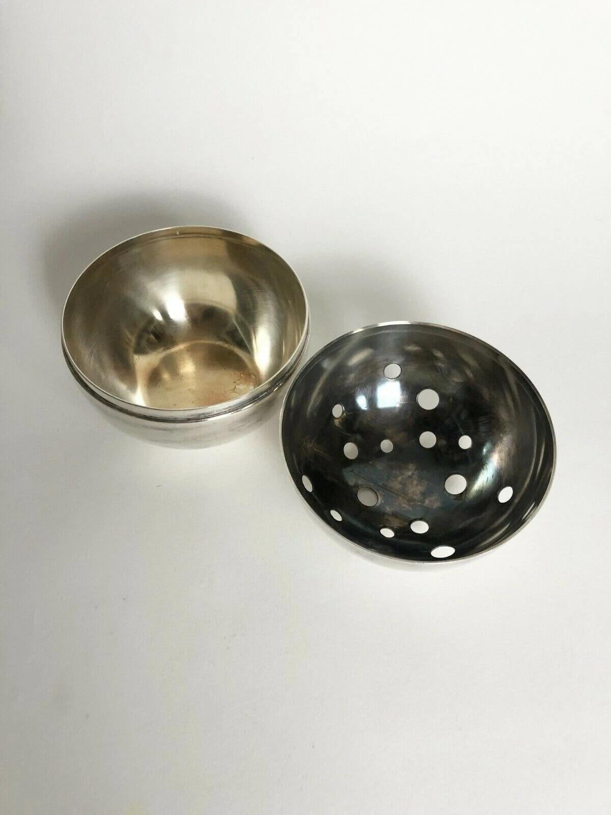 Vaso scultoreo modernista 