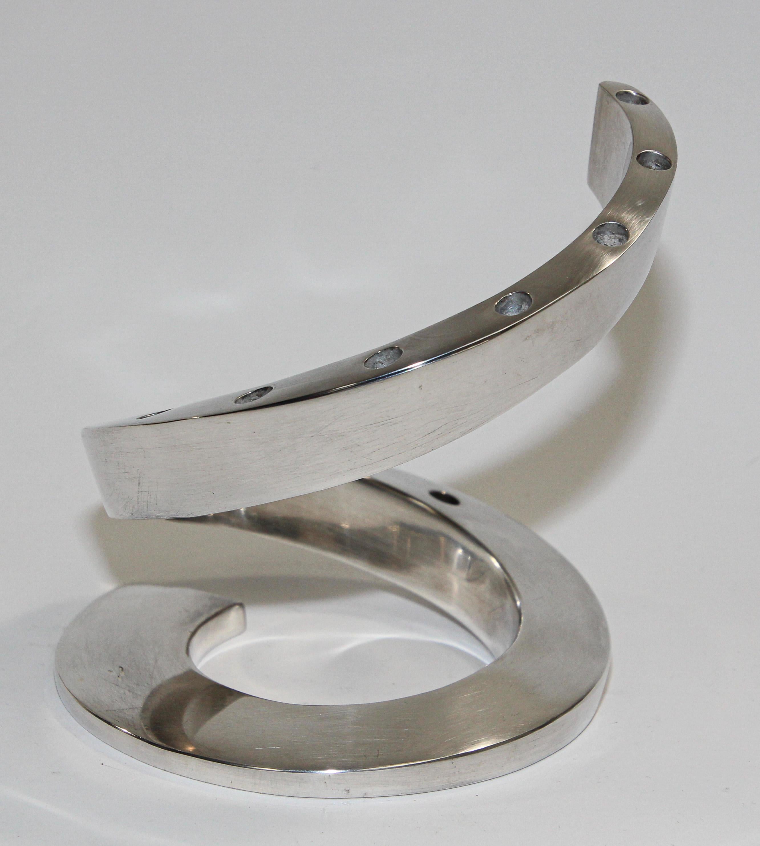 Français Porte-bougies sculpturale en métal argenté de Bertil Vallien pour Dansk Design en vente