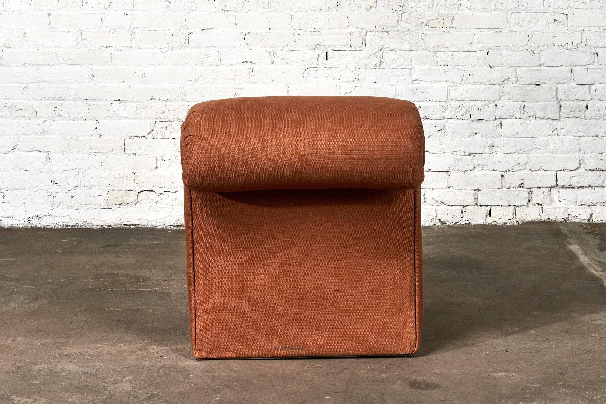 Sculptural Slipper Lounge Chair, 1970 For Sale 1