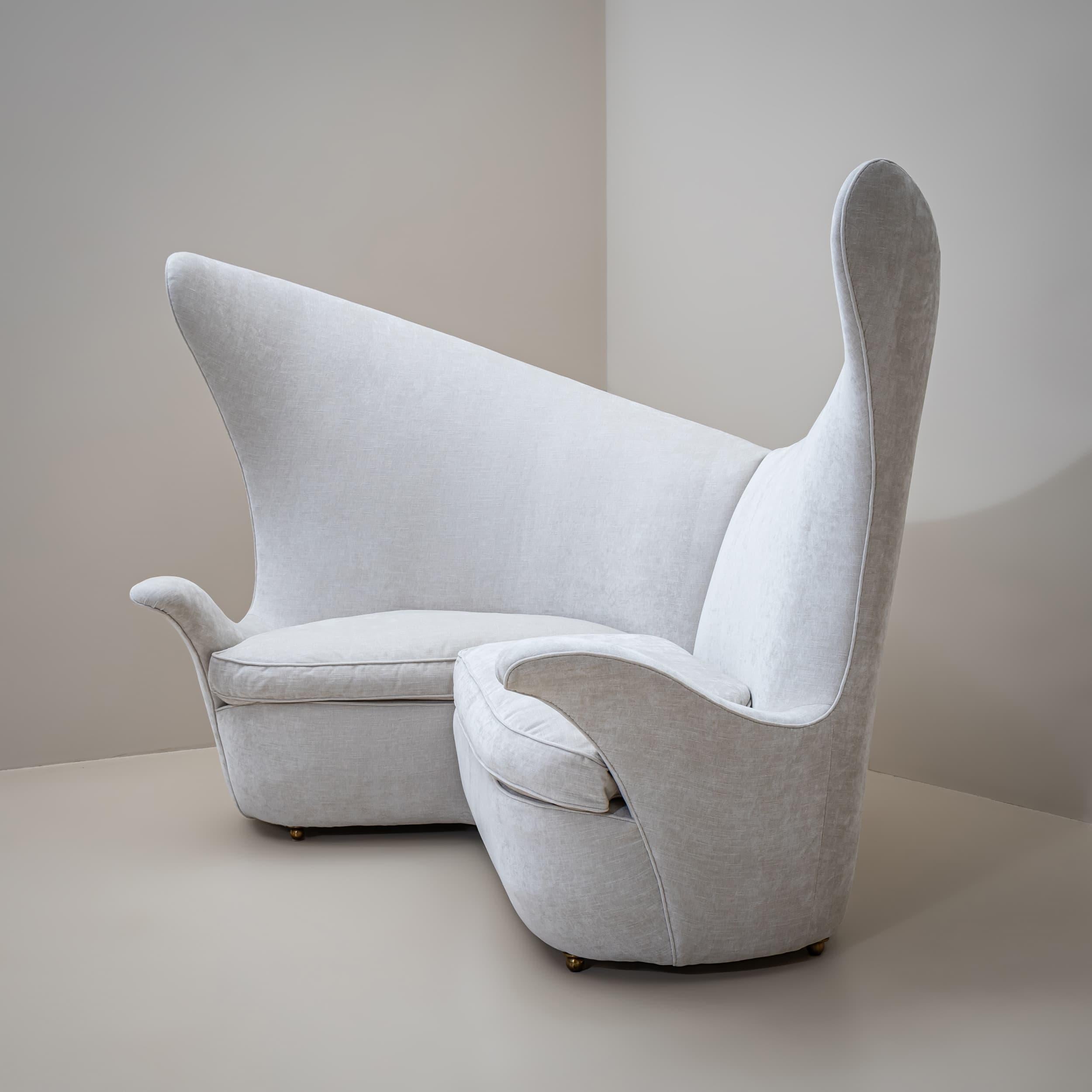 Skulpturales Sofa von Renzo Zavanella (1900-1988), Italien (Italienisch) im Angebot