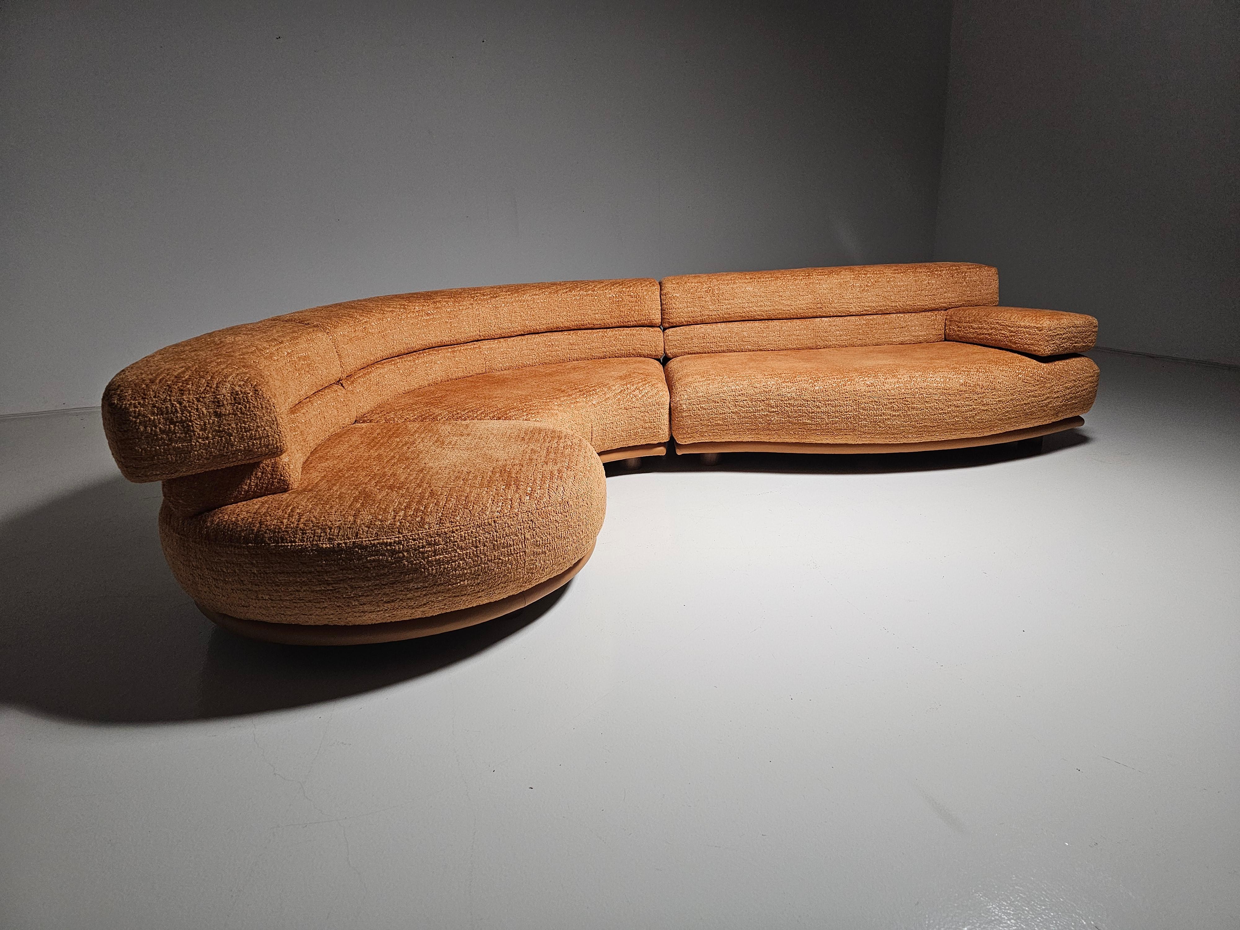 Sofá escultural de Wiener Werstätte, Austria, años 80 Moderno de mediados de siglo en venta