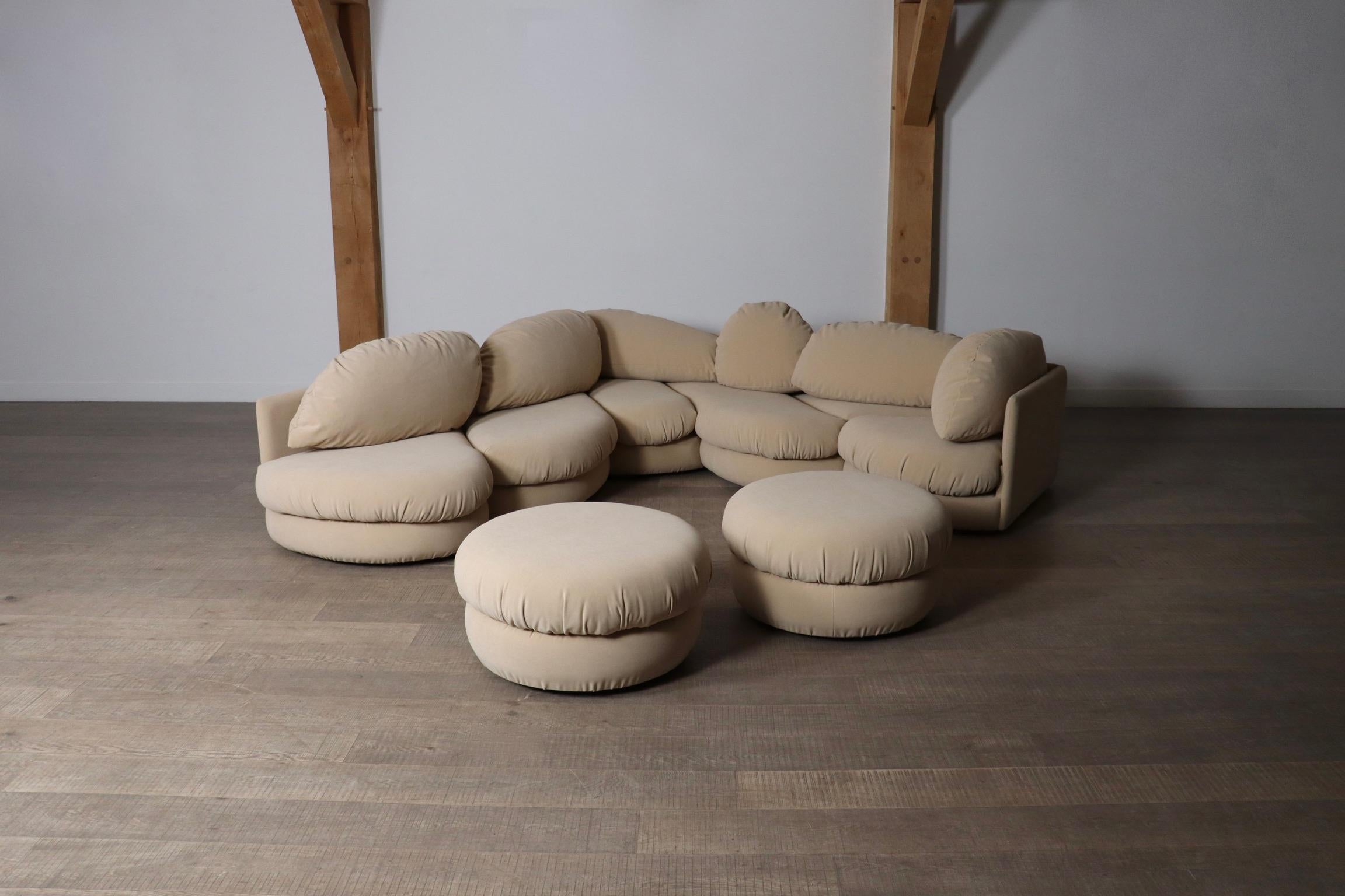 Coton Canapé sculptural en beige par Wiener Werkstätte, Autriche 1970 en vente
