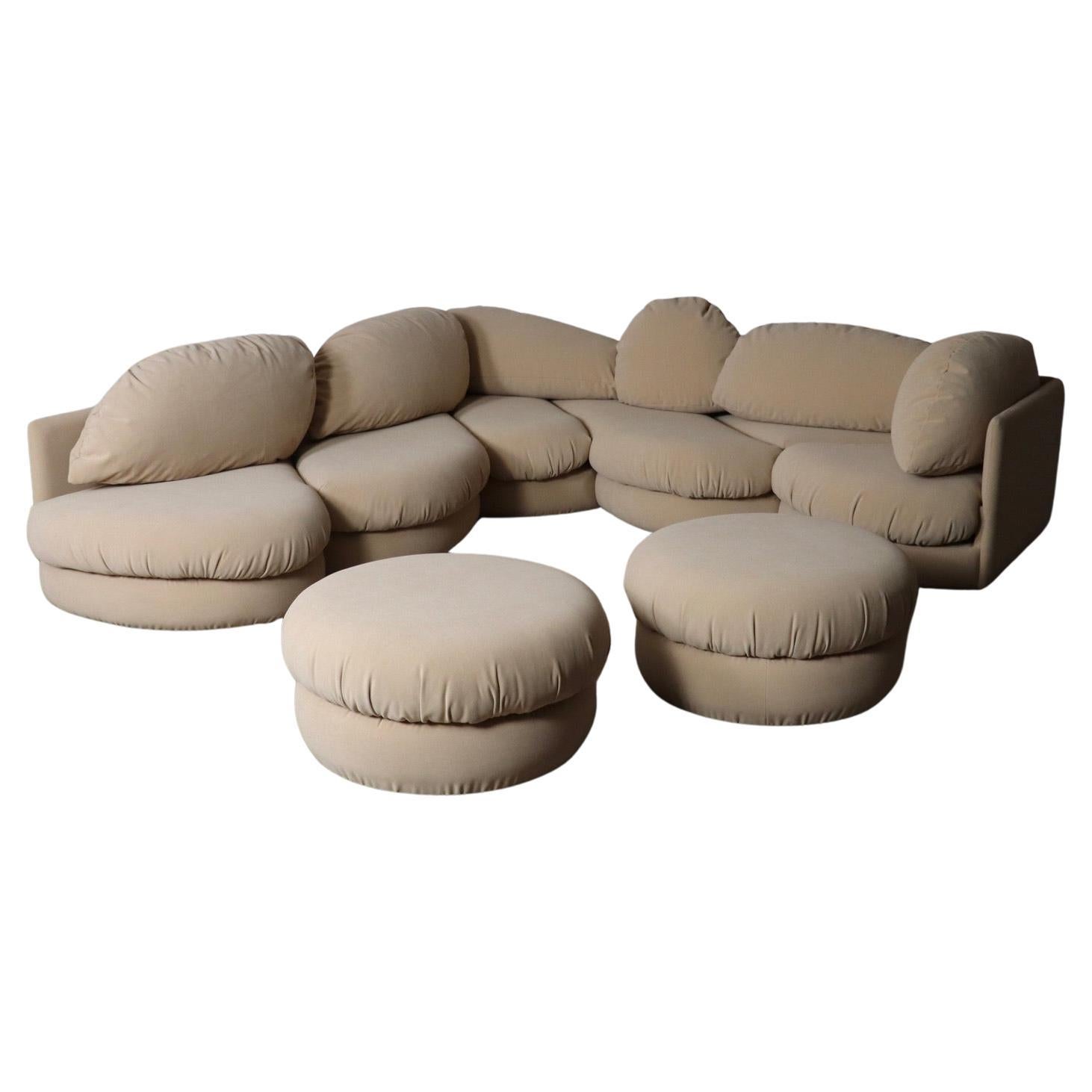 Sculptural sofa in beige by Wiener Werkstätte, Austria 1970s