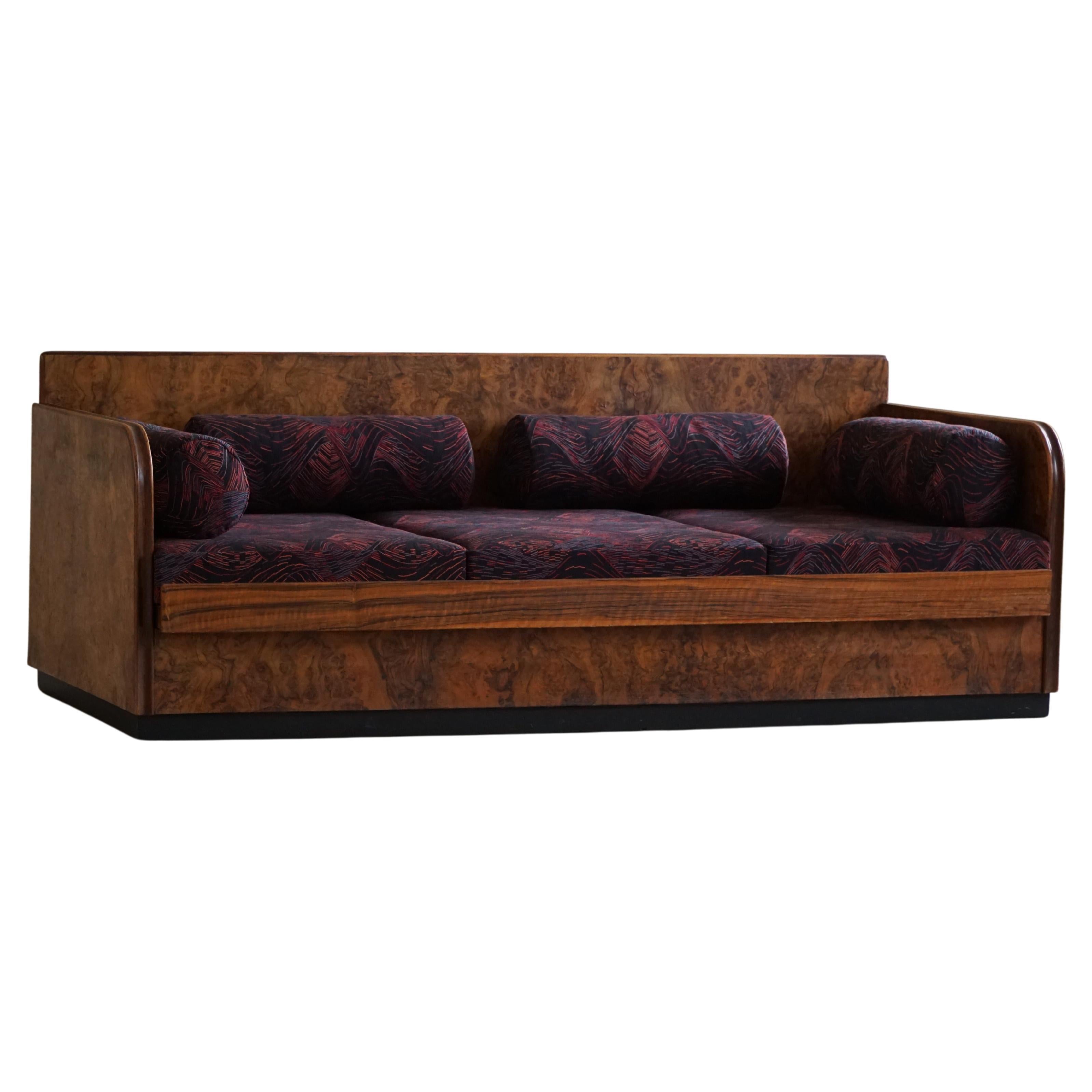 Sculptural Sofa in Nutwood & Burl, Art Deco, Swedish Cabinetmaker, 1940s For Sale