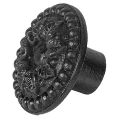 Pomos escultóricos de latón macizo para armarios