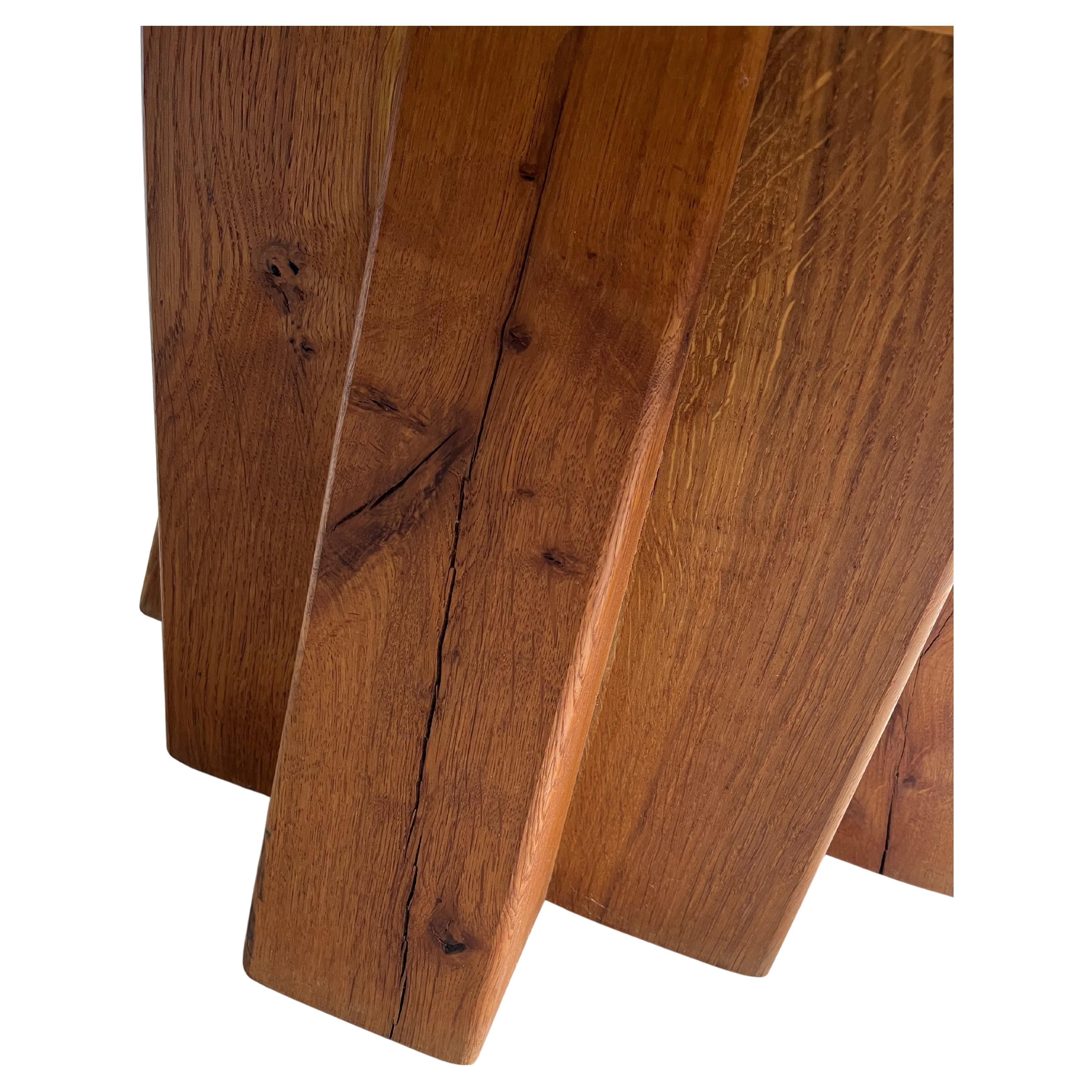 Fin du 20e siècle Table basse ovale sculpturale en chêne massif dans le style de Pierre Chapo, France 1970 en vente