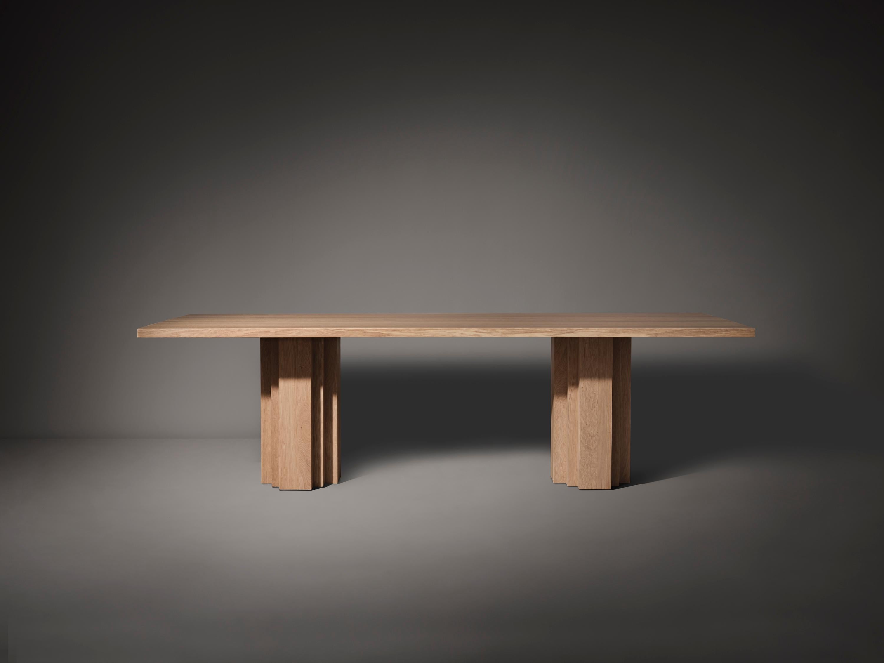Sculptural Solid Oak Wooden Brut Dining Table In New Condition For Sale In Amsterdam, NL