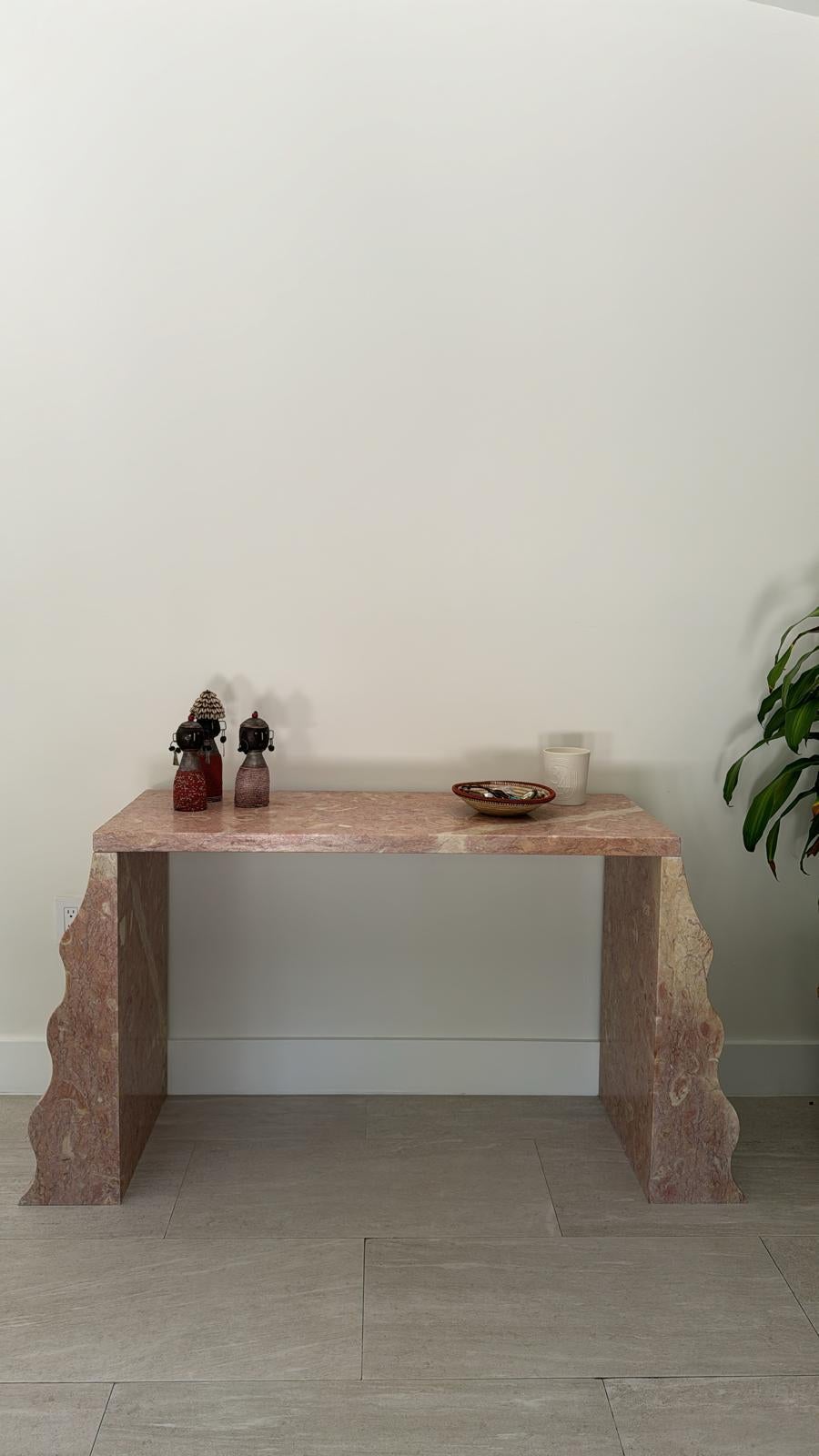 Sculptural Solid Stone Desk / Console with Wave Feet Reminiscent of Sottsass In New Condition For Sale In AMSTERDAM, NL