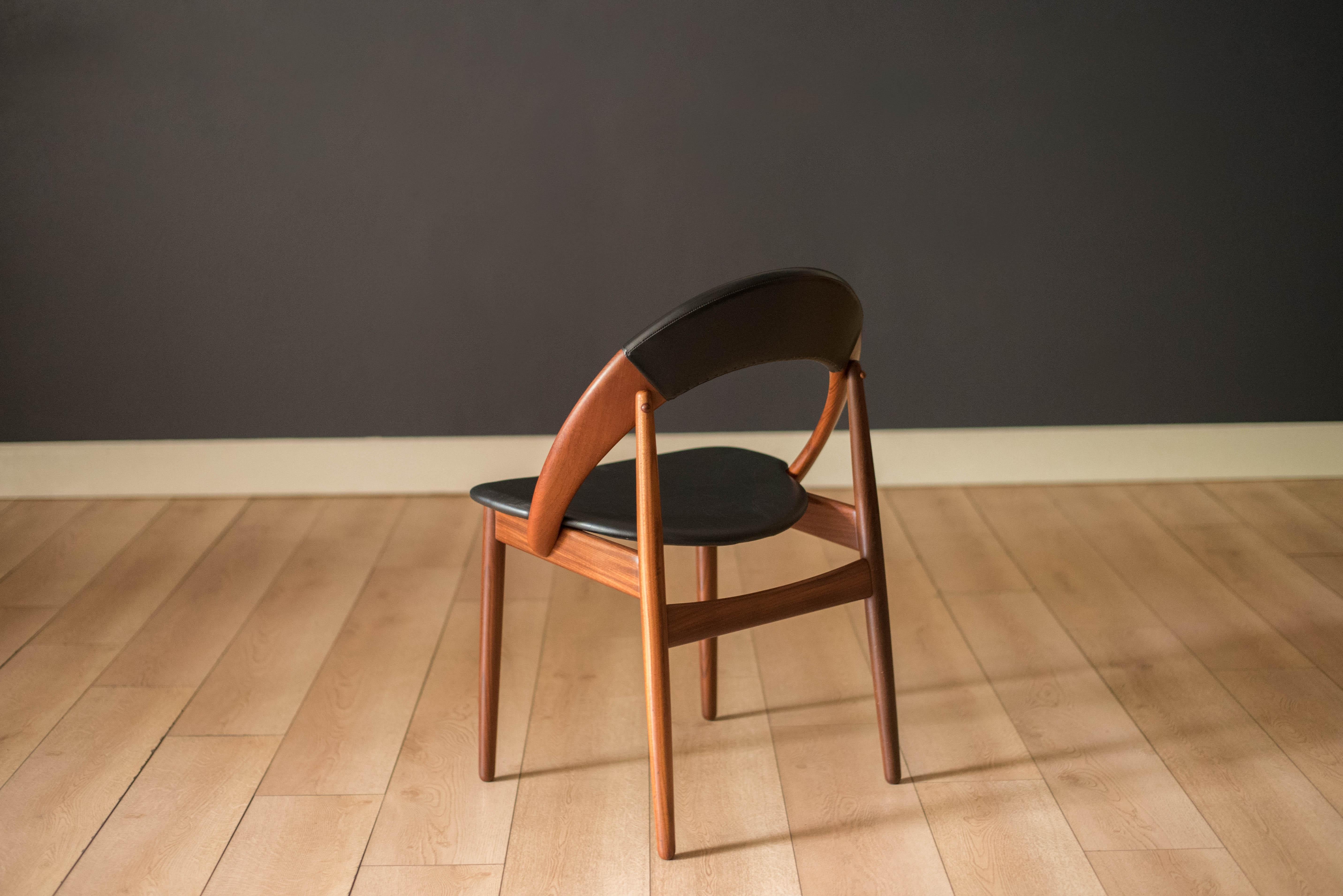 Mid-20th Century Sculptural Solid Teak Danish Modern Hoop Dining Chair by Arne Hovmand-Olsen For Sale