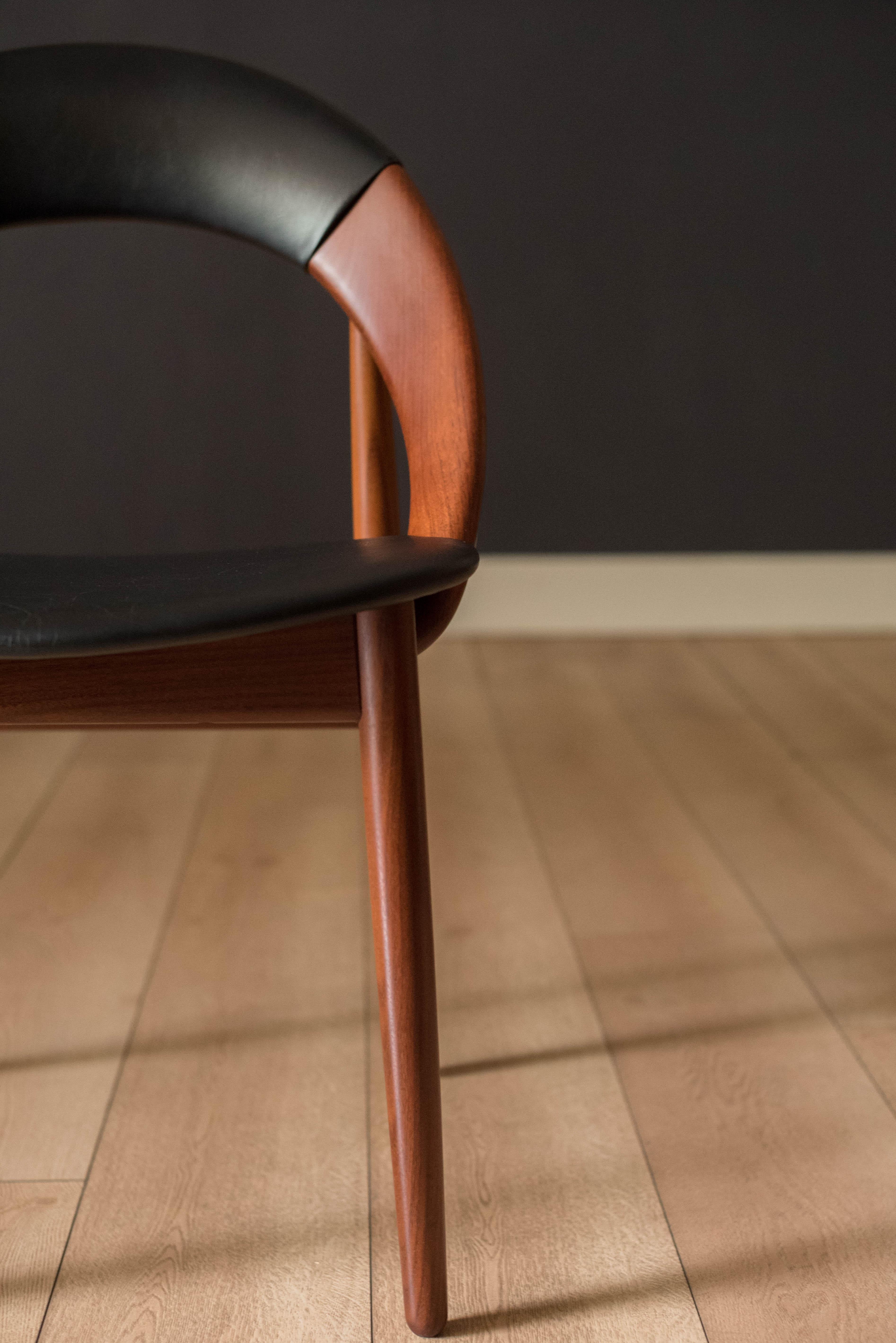 Sculptural Solid Teak Danish Modern Hoop Dining Chair by Arne Hovmand-Olsen For Sale 2