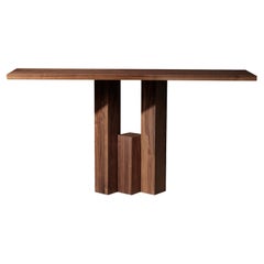 Console scultorea in noce massiccio Fenestra