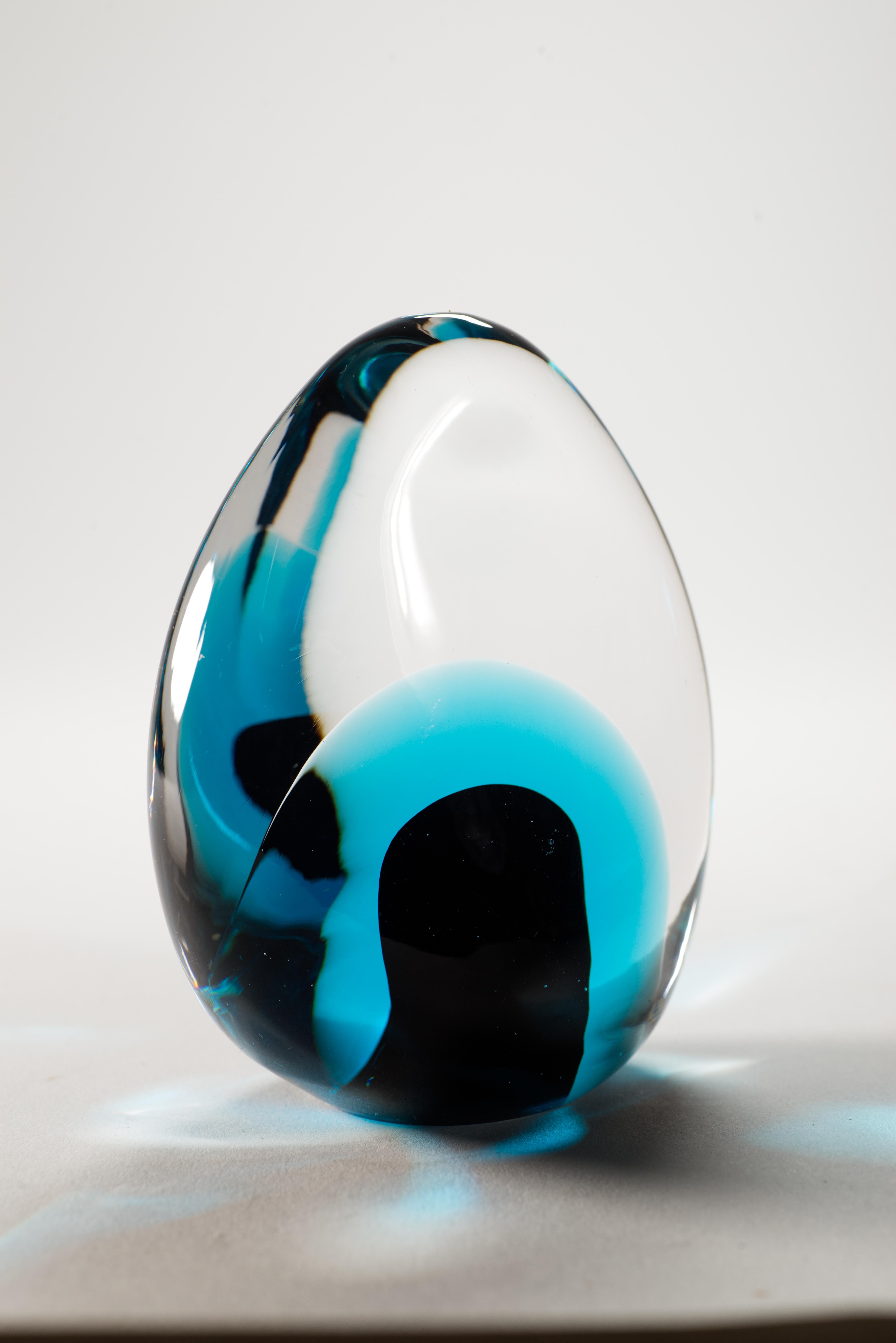 Hand-Crafted Sculptural Sommerso Murano Glass Paperweight, Glows in UV For Sale