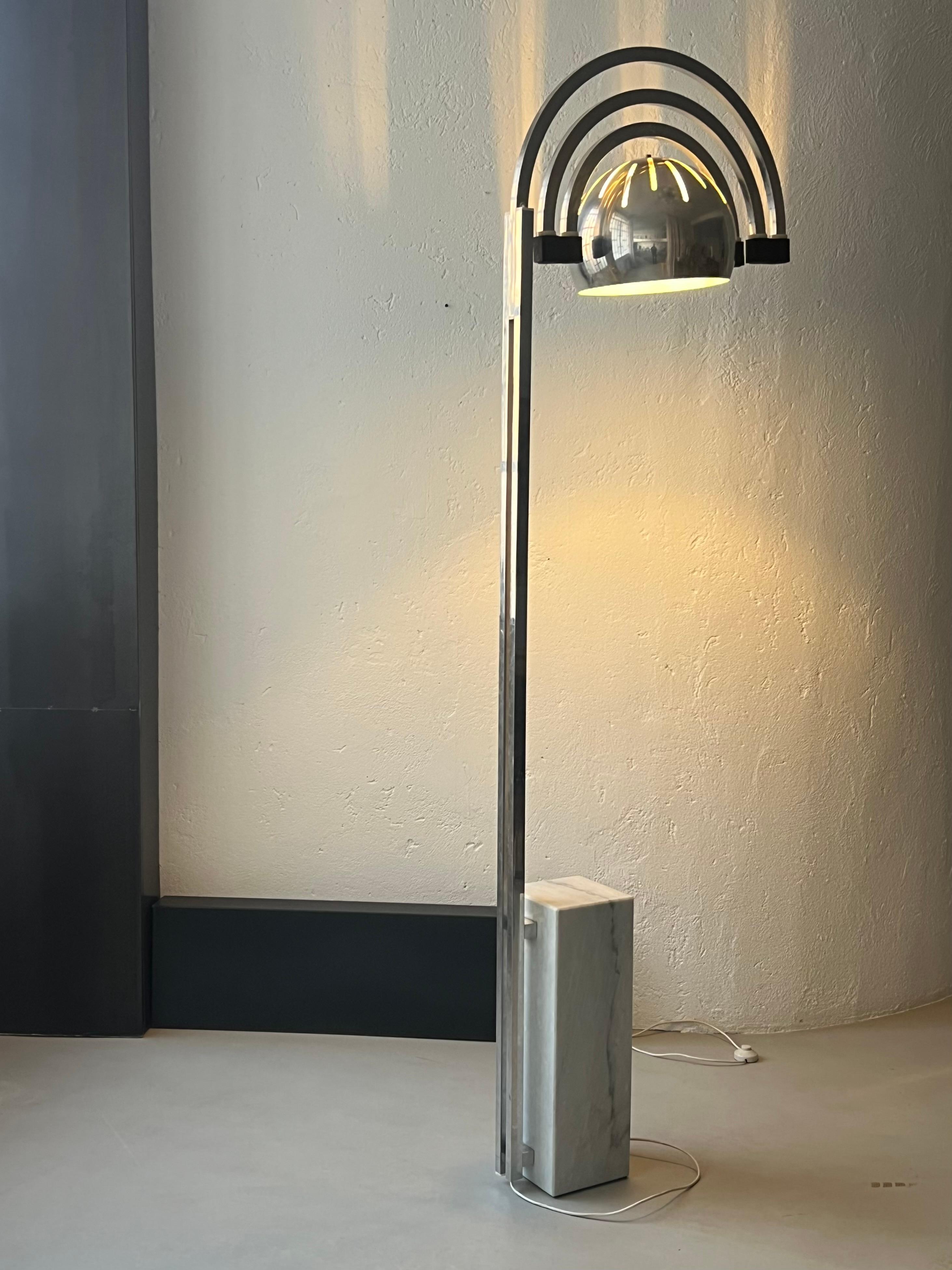 Sculptural Space Age Arco Floor Lamp, Chrome Metal, Three arches extendable For Sale 8
