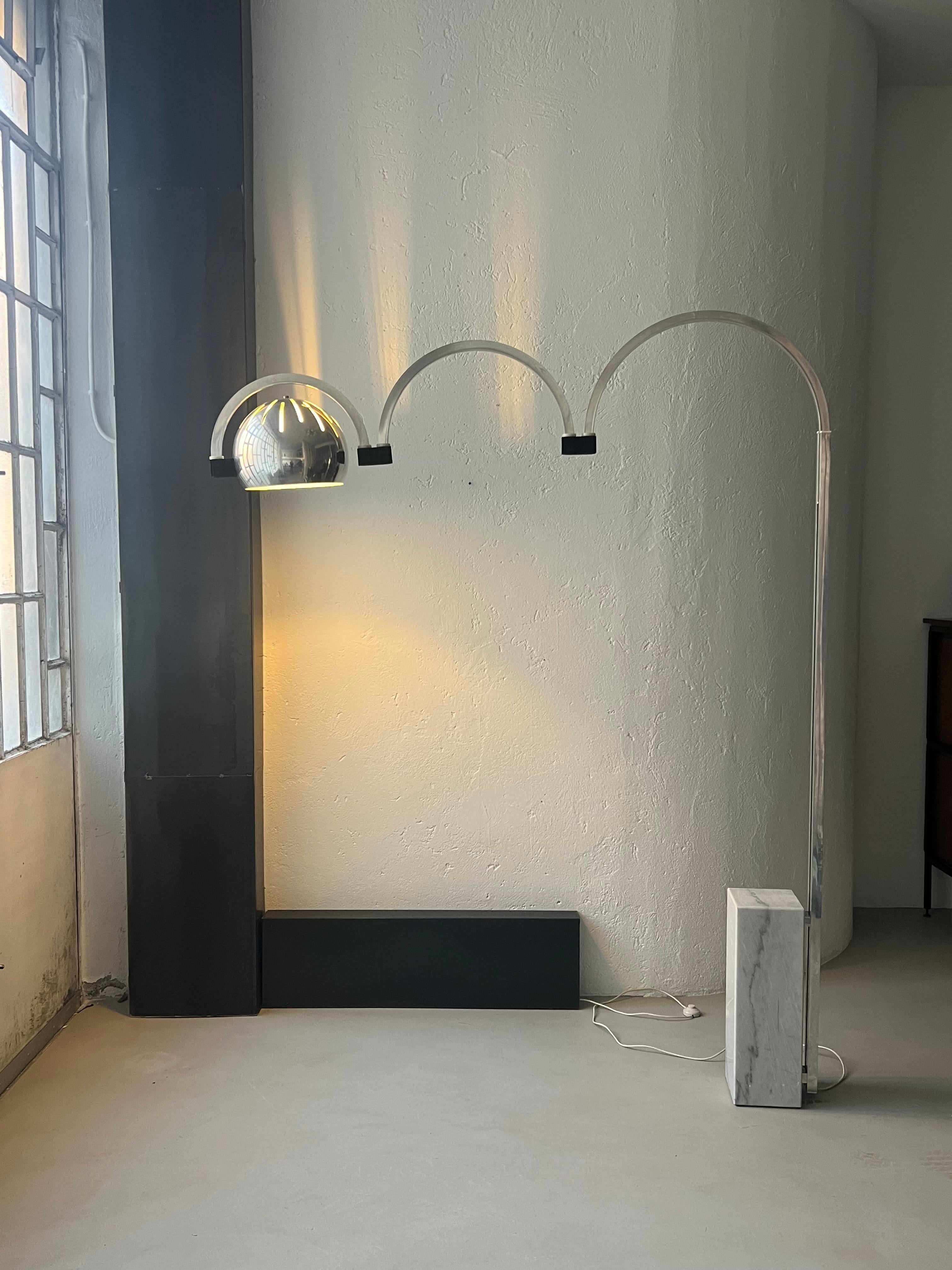 Late 20th Century Sculptural Space Age Arco Floor Lamp, Chrome Metal, Three arches extendable For Sale