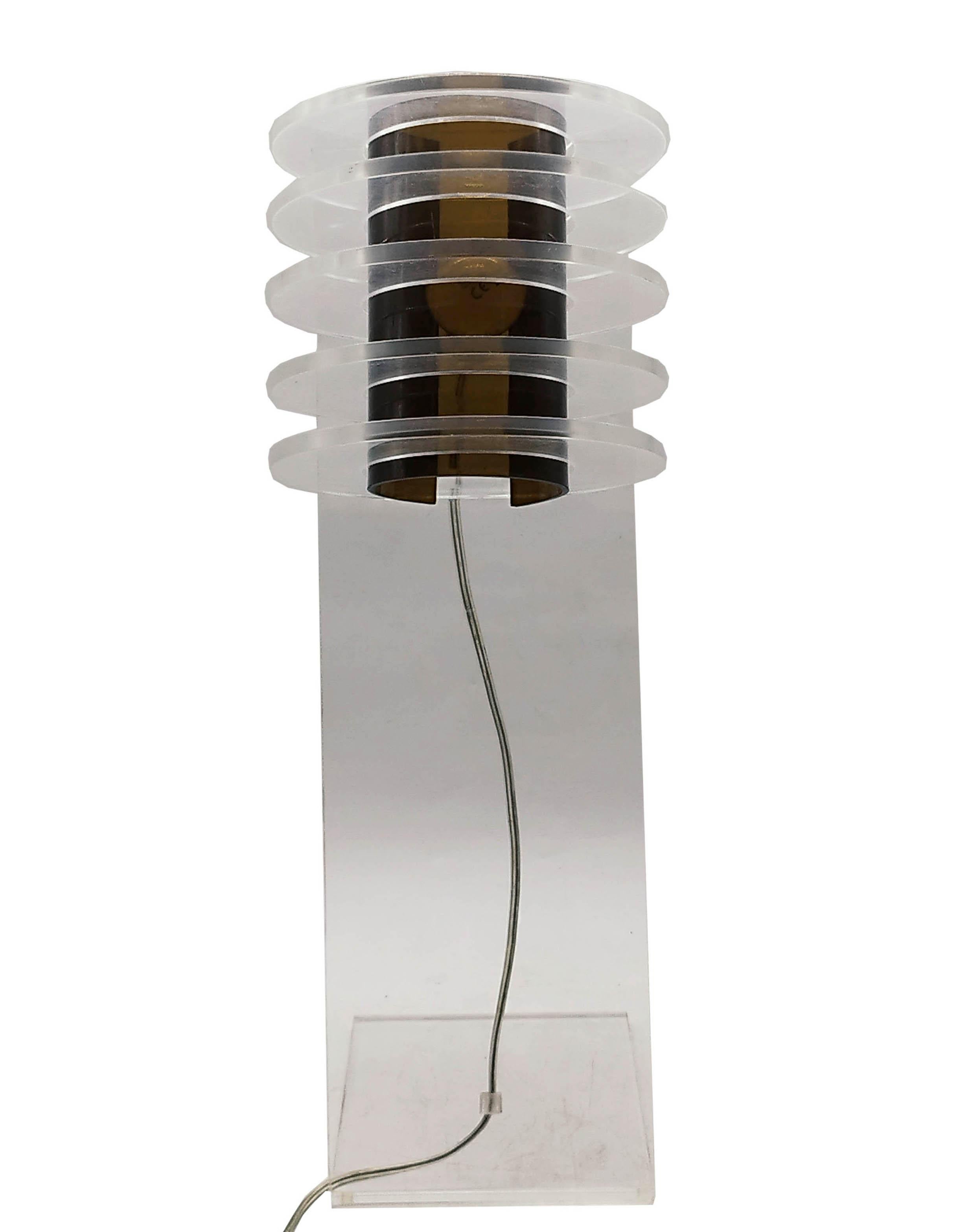 Italian Sculptural Space Age  Clear and Smoke Lucite Table Lamp, Italy 1970s For Sale