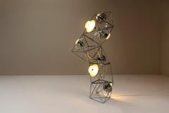 Lampada scultorea A Space 'Poliedra' di Felice Ragazzo per Harvey Guzzini