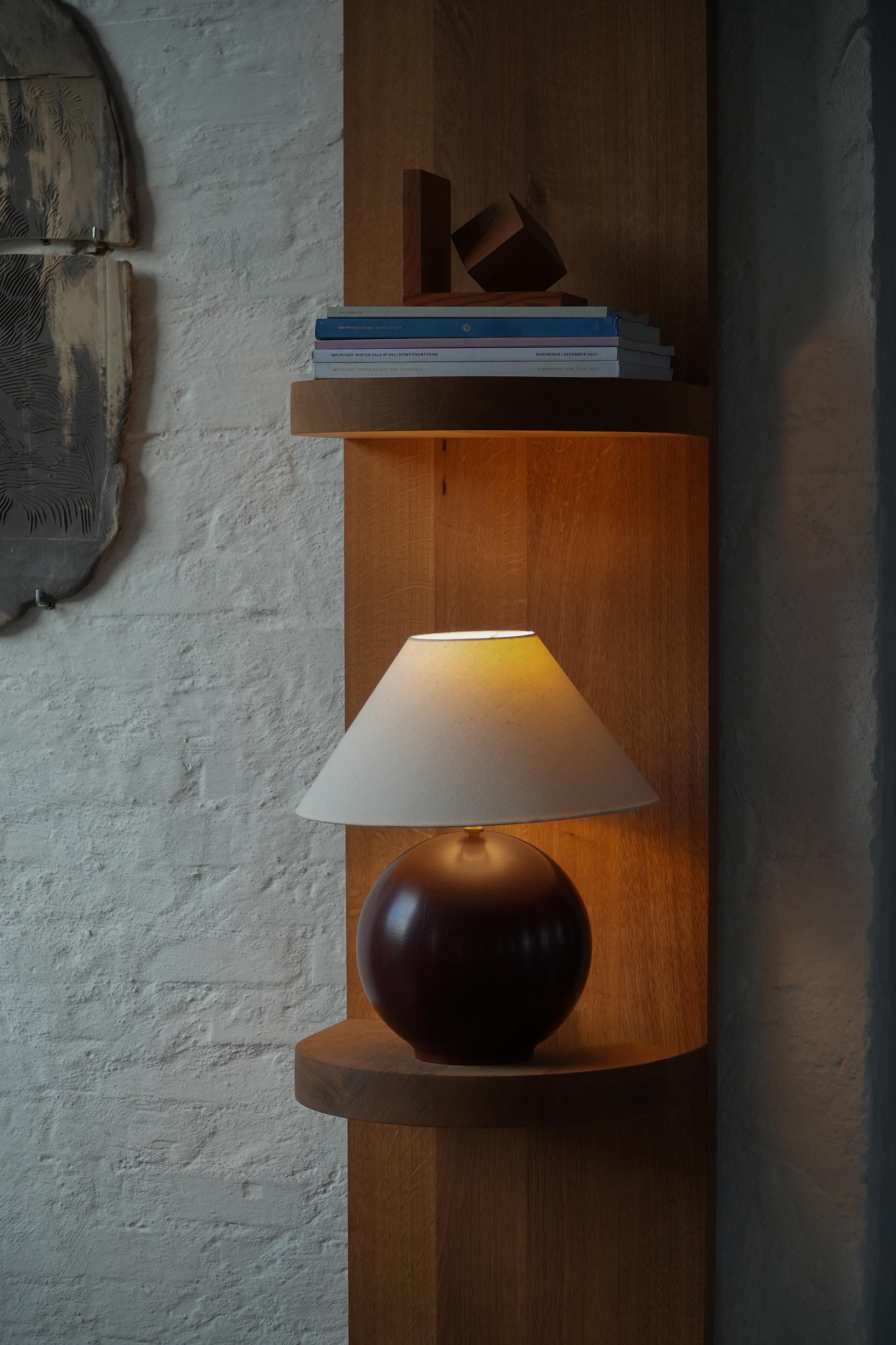Scandinavian Modern Sculptural Sphere-Shaped Table Lamp in Dark Wood, Danish Modern, 1980s For Sale