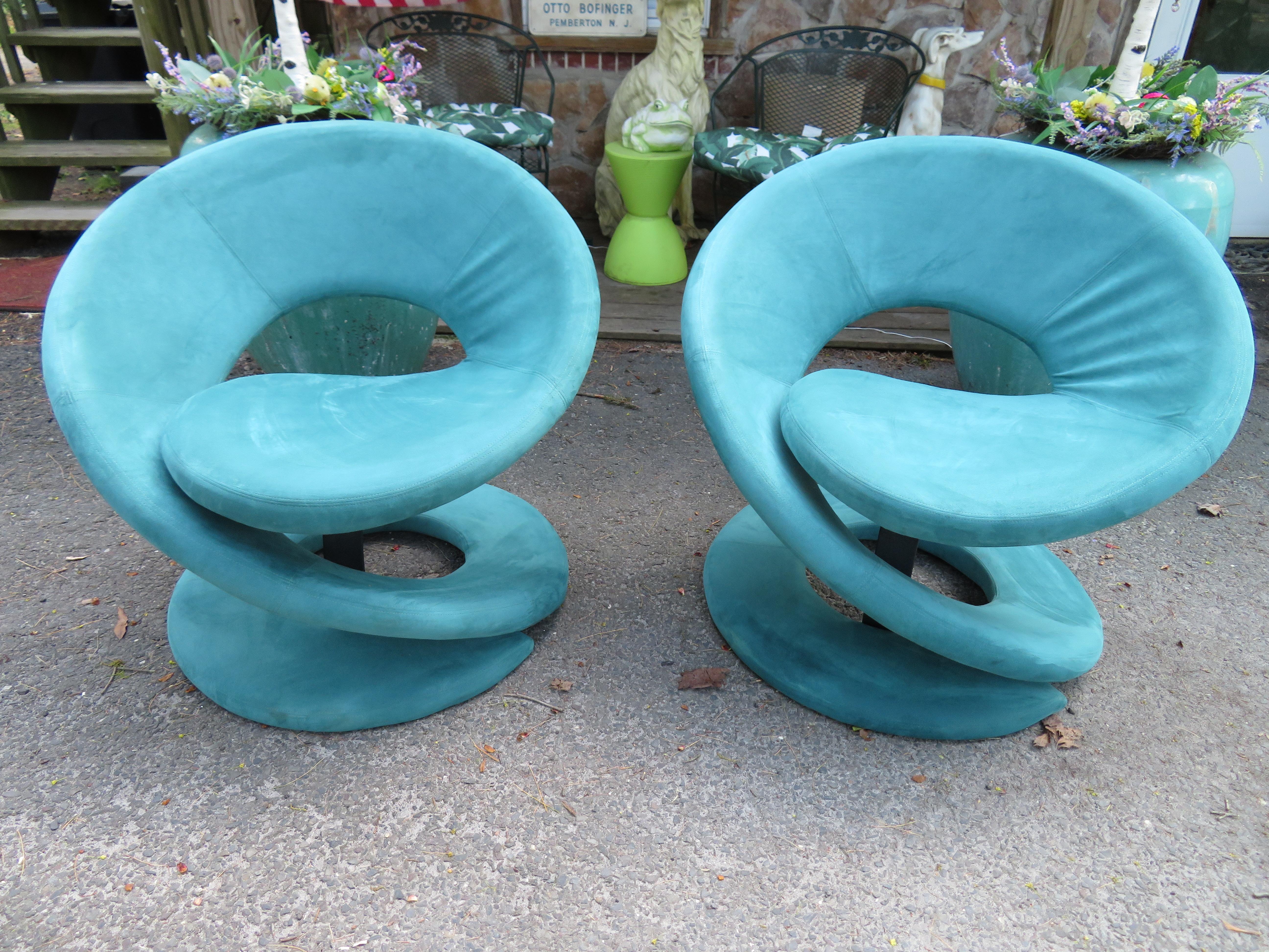 Sculptural Spiral Corkscrew Ribbon Lounge Chair Mid-Century Modern 5