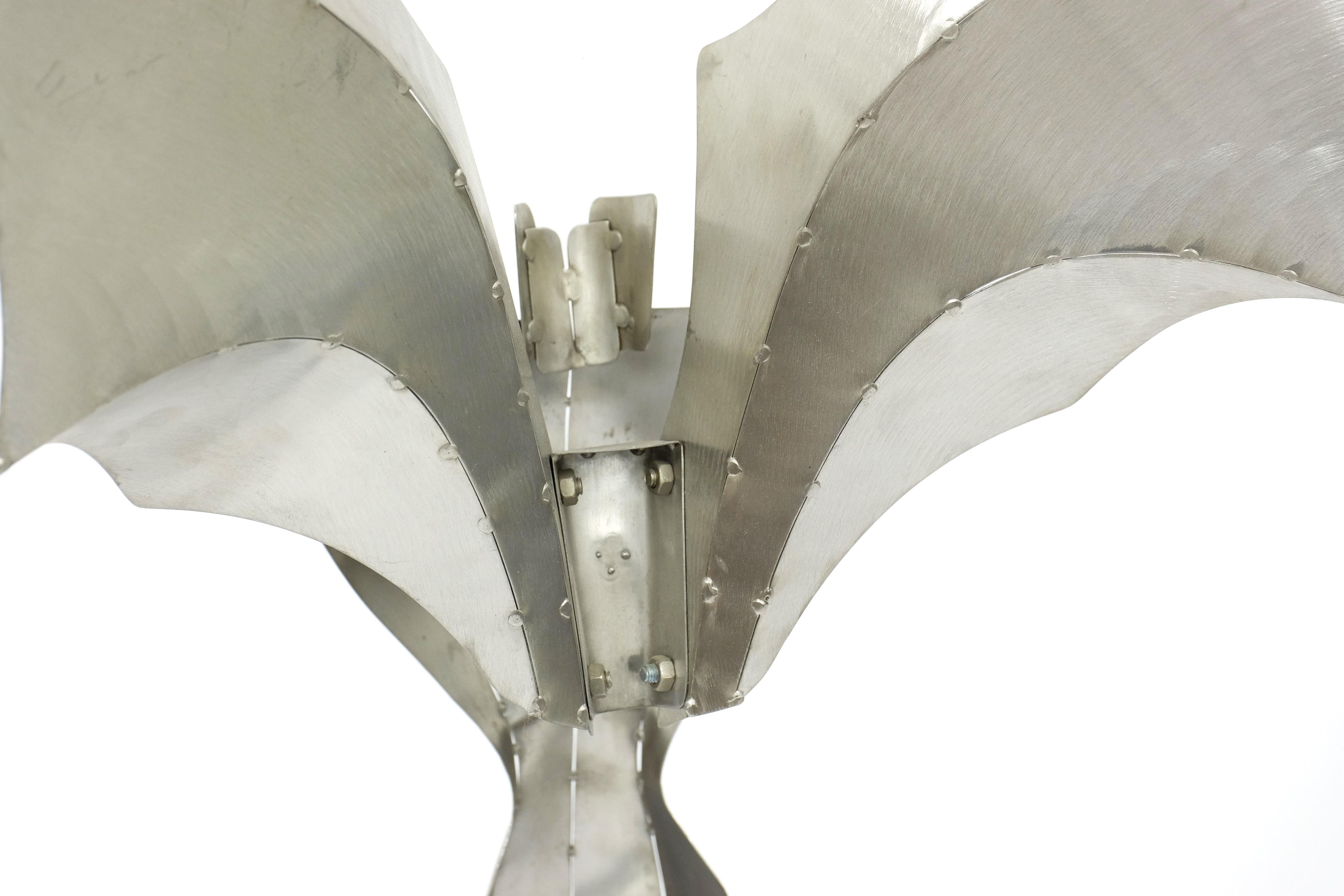 Lámpara de pie escultural Ángel de acero inoxidable de Reinhard Stubenrauch Alemania en venta 13