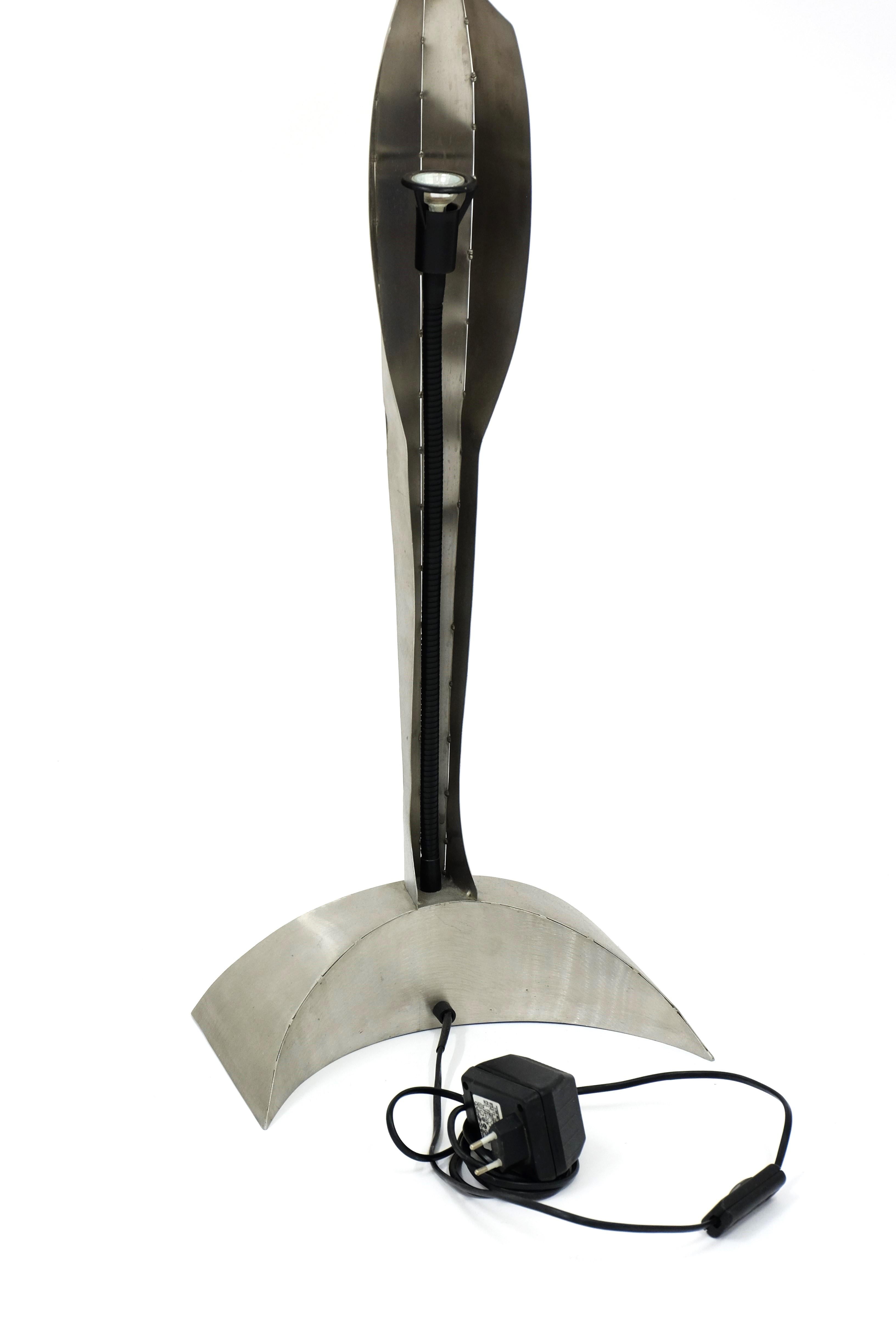 Lámpara de pie escultural Ángel de acero inoxidable de Reinhard Stubenrauch Alemania en venta 14