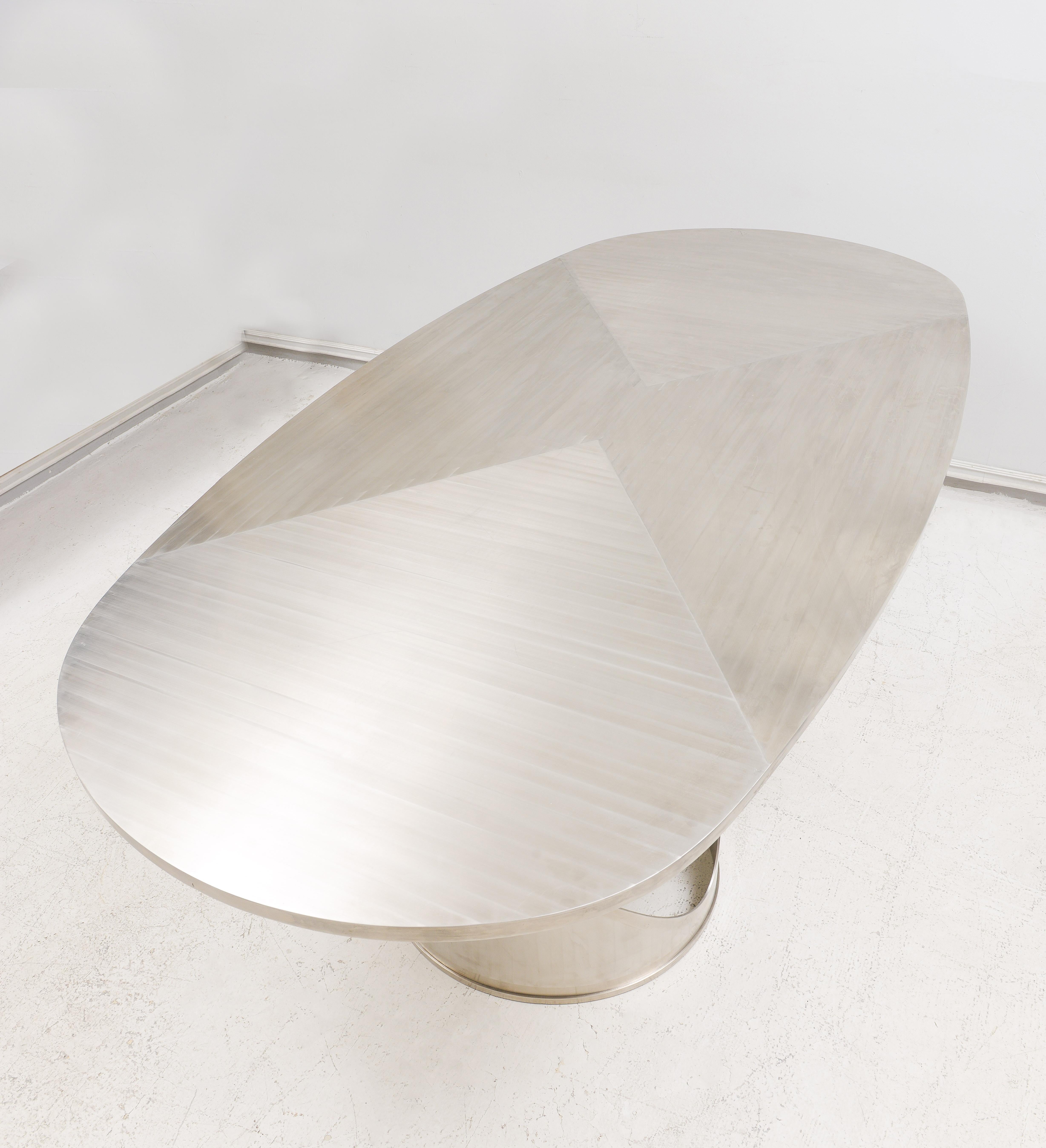 Table sculpturale en acier inoxydable à la manière de Maria Pergay en vente 3