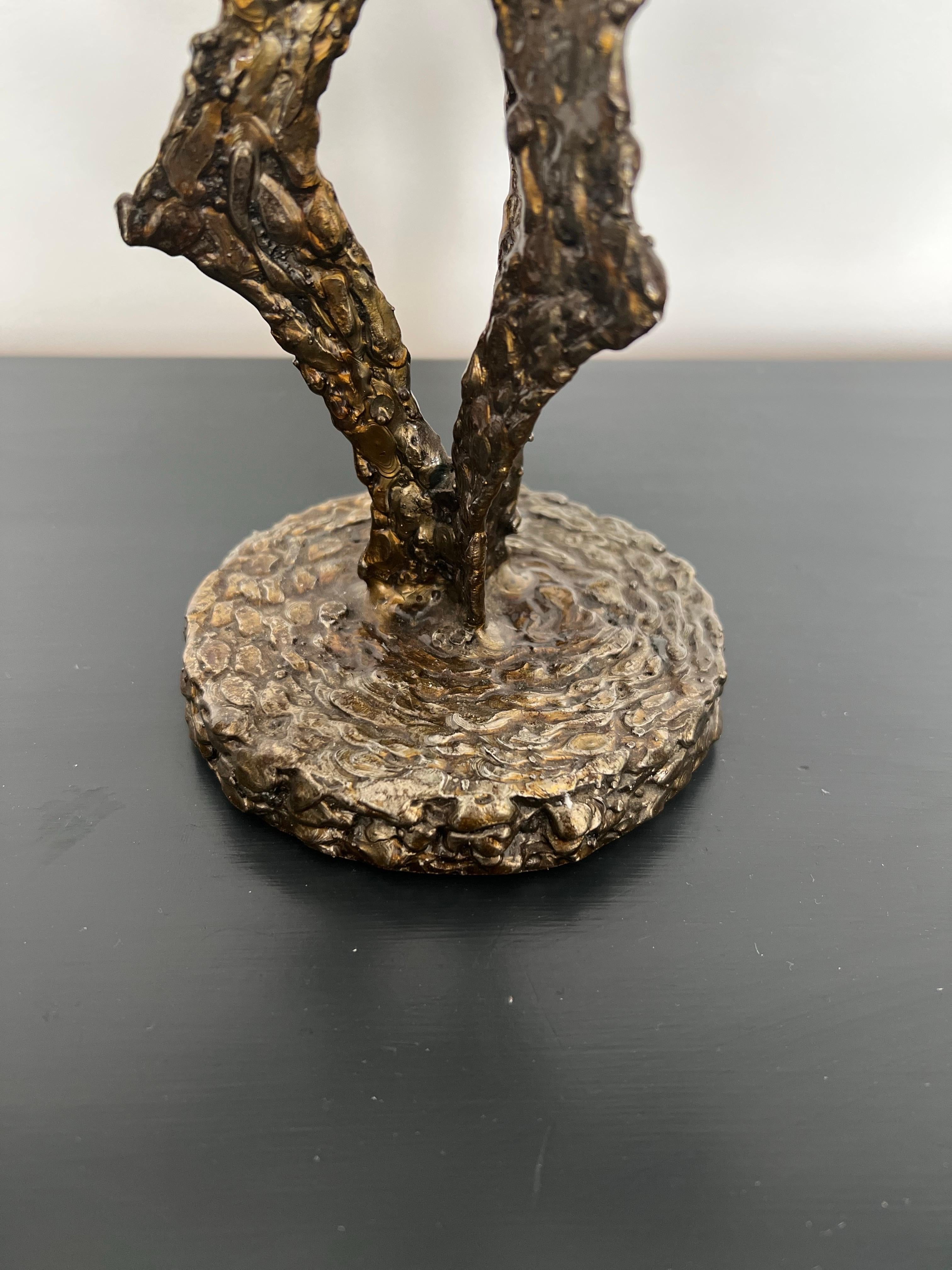 Candelabro scultoreo in acciaio con finitura in resina, Francia in vendita 6
