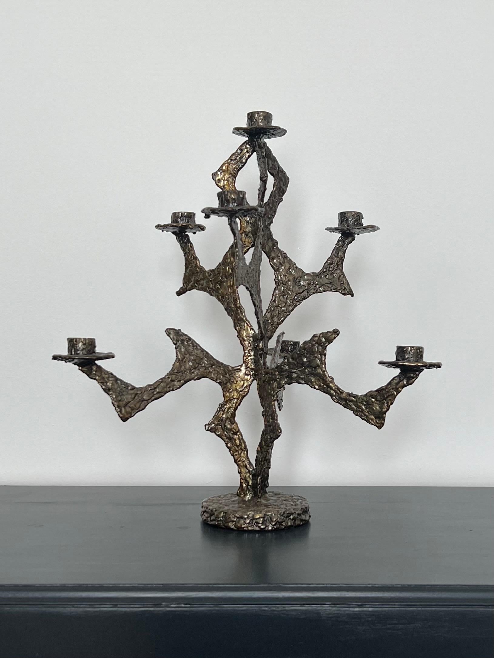 Candelabro scultoreo in acciaio con finitura in resina, Francia In condizioni buone in vendita a London, GB