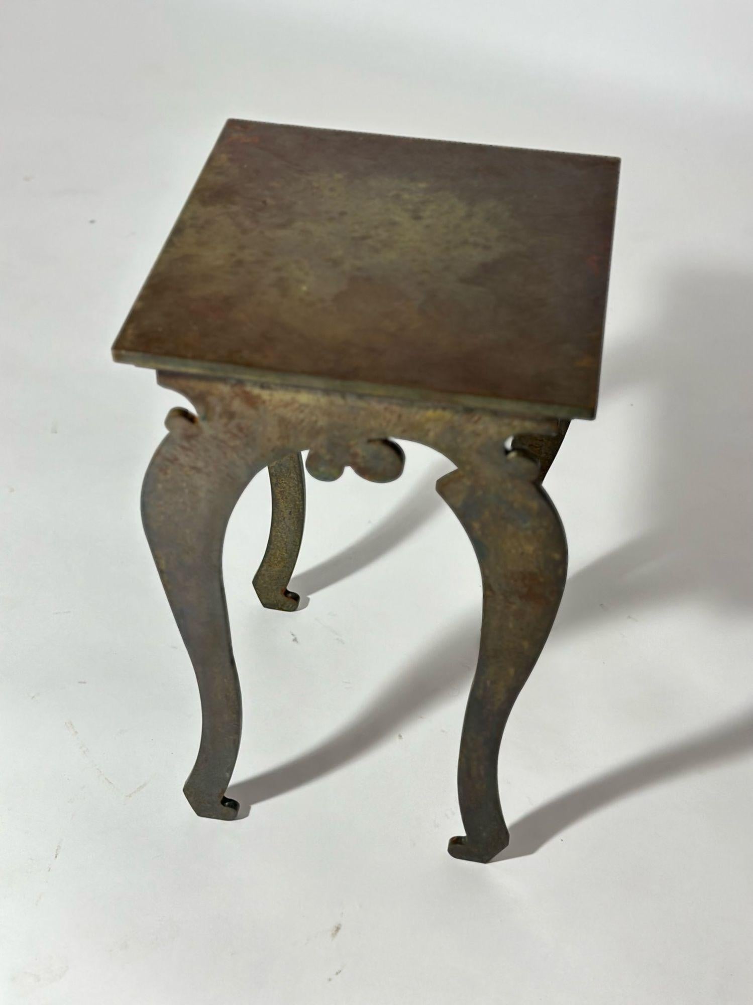 Acier Table d'appoint en acier sculpturale dans le style de Giacometti