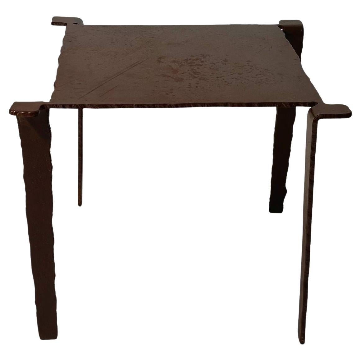 Table sculpturale en acier dans le style de Giacometti en vente
