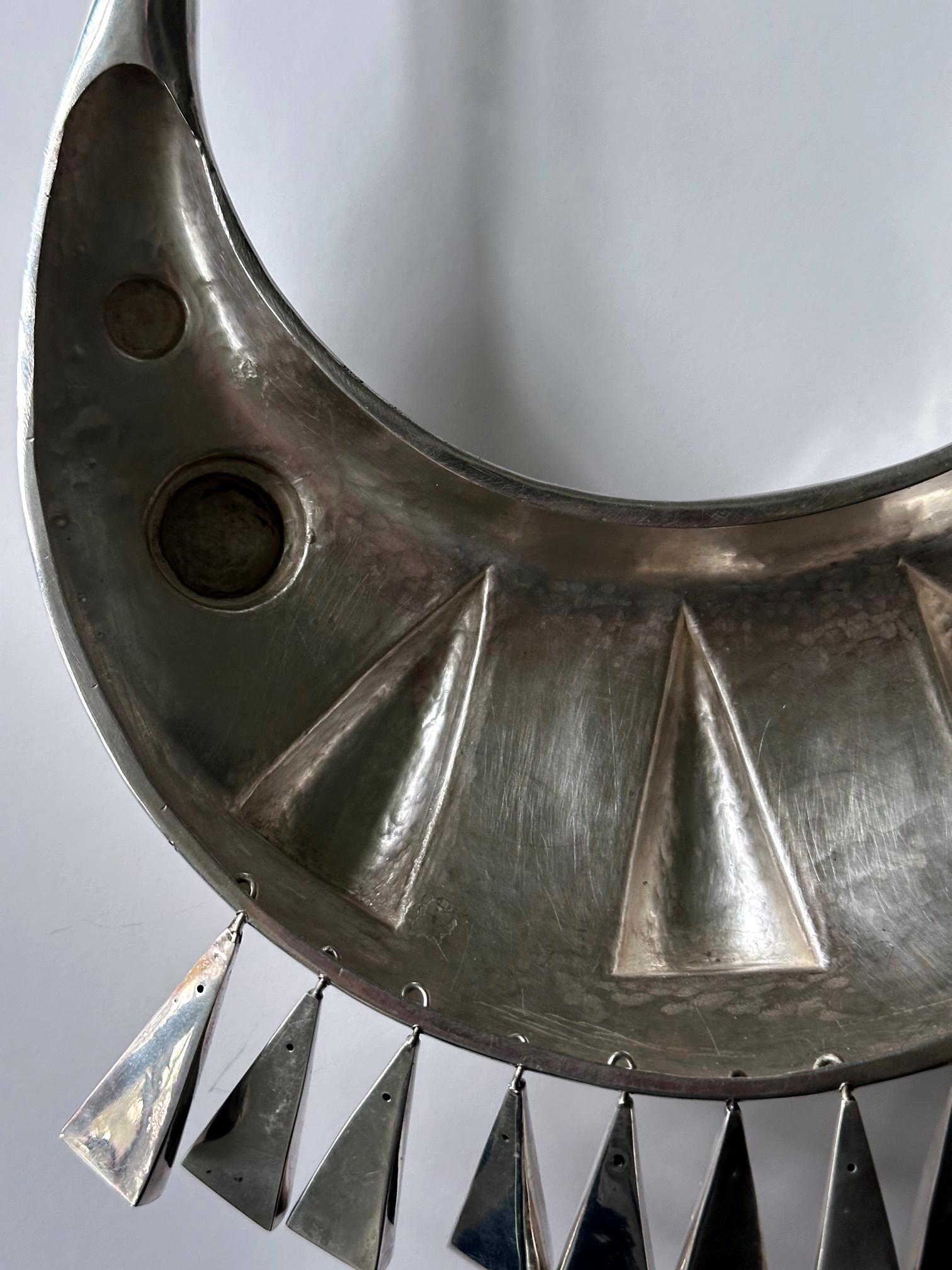 Conjunto escultural de collar gargantilla y pendientes de plata de ley de Graziella Laffi en venta 3