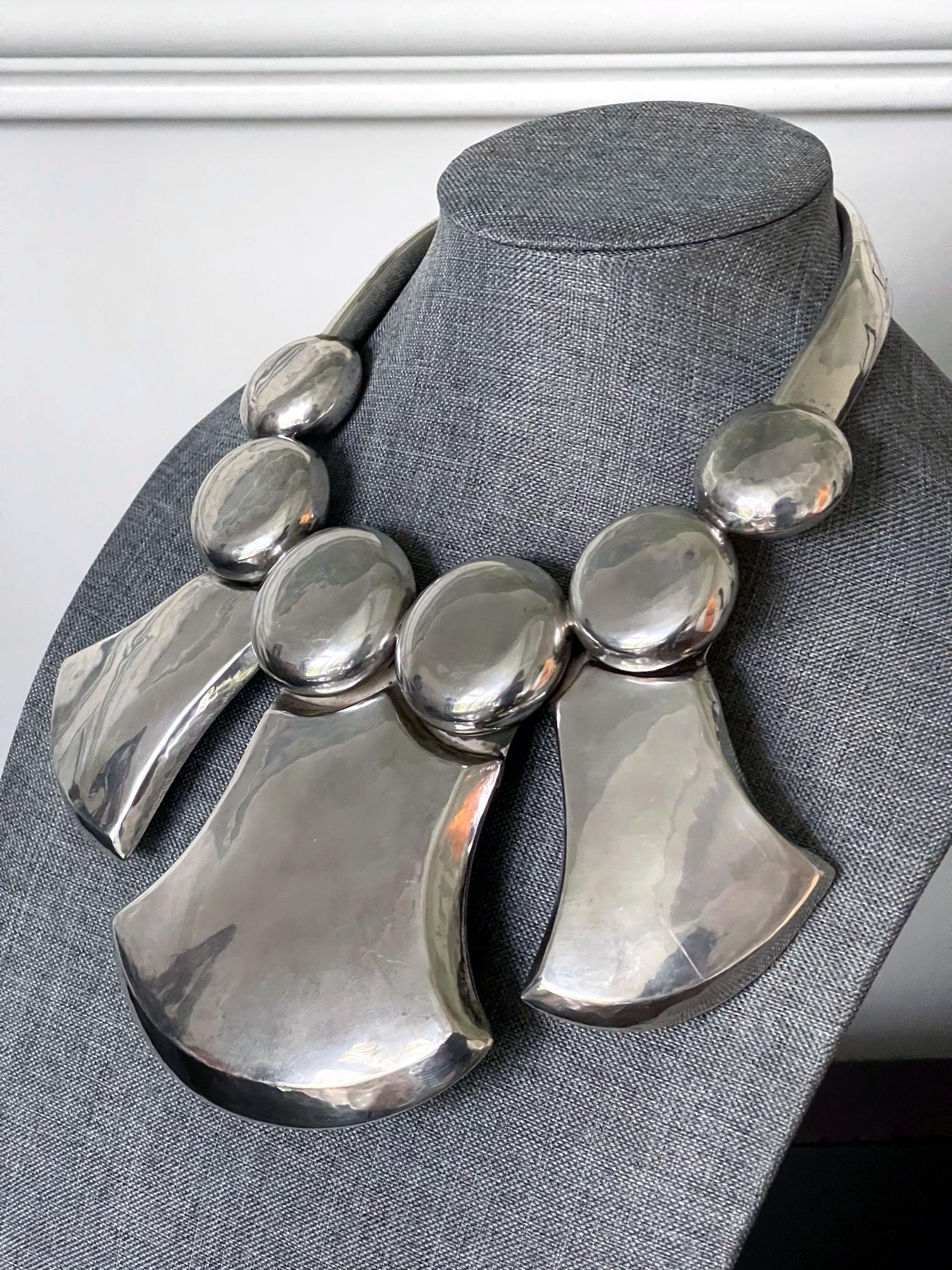 Skulpturale Choker-Halskette aus Sterlingsilber von Graziella Laffi im Angebot 4