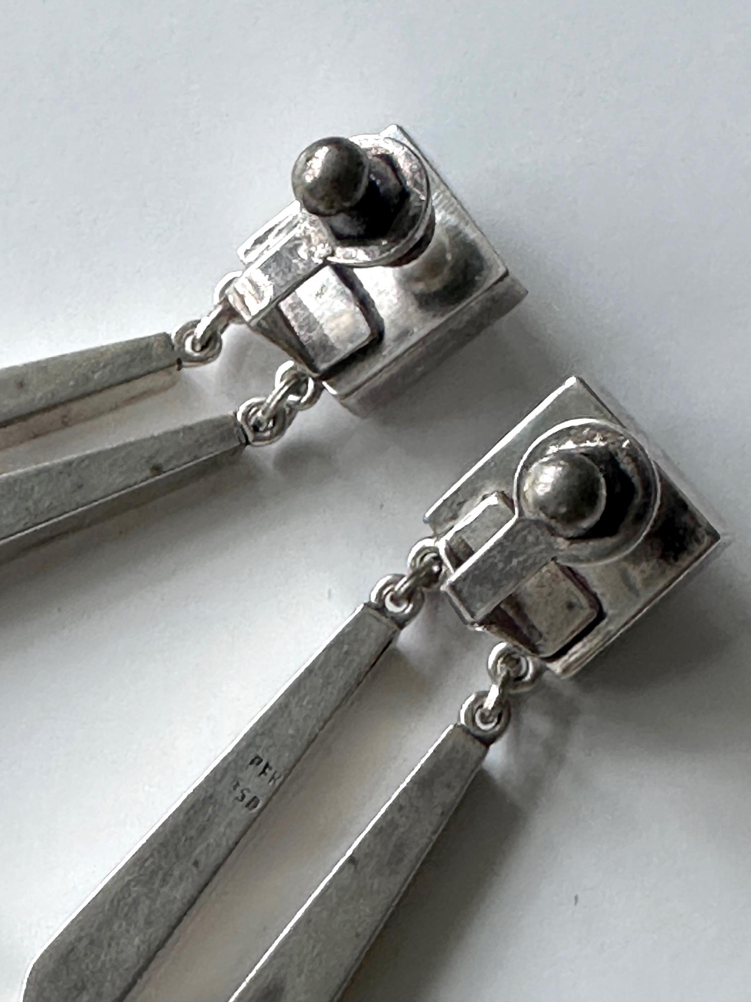 Suite de colliers et de boucles d'oreilles sculpturaux en argent par Graziella Laffi en vente 2