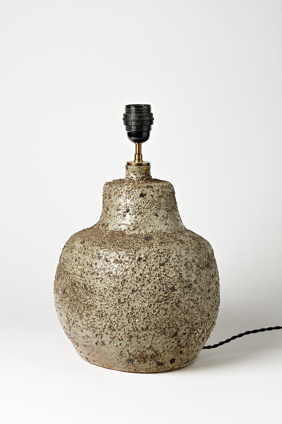 Sculptural Stoneware Ceramic Table Lamp, circa 1960 In Excellent Condition For Sale In Neuilly-en- sancerre, FR