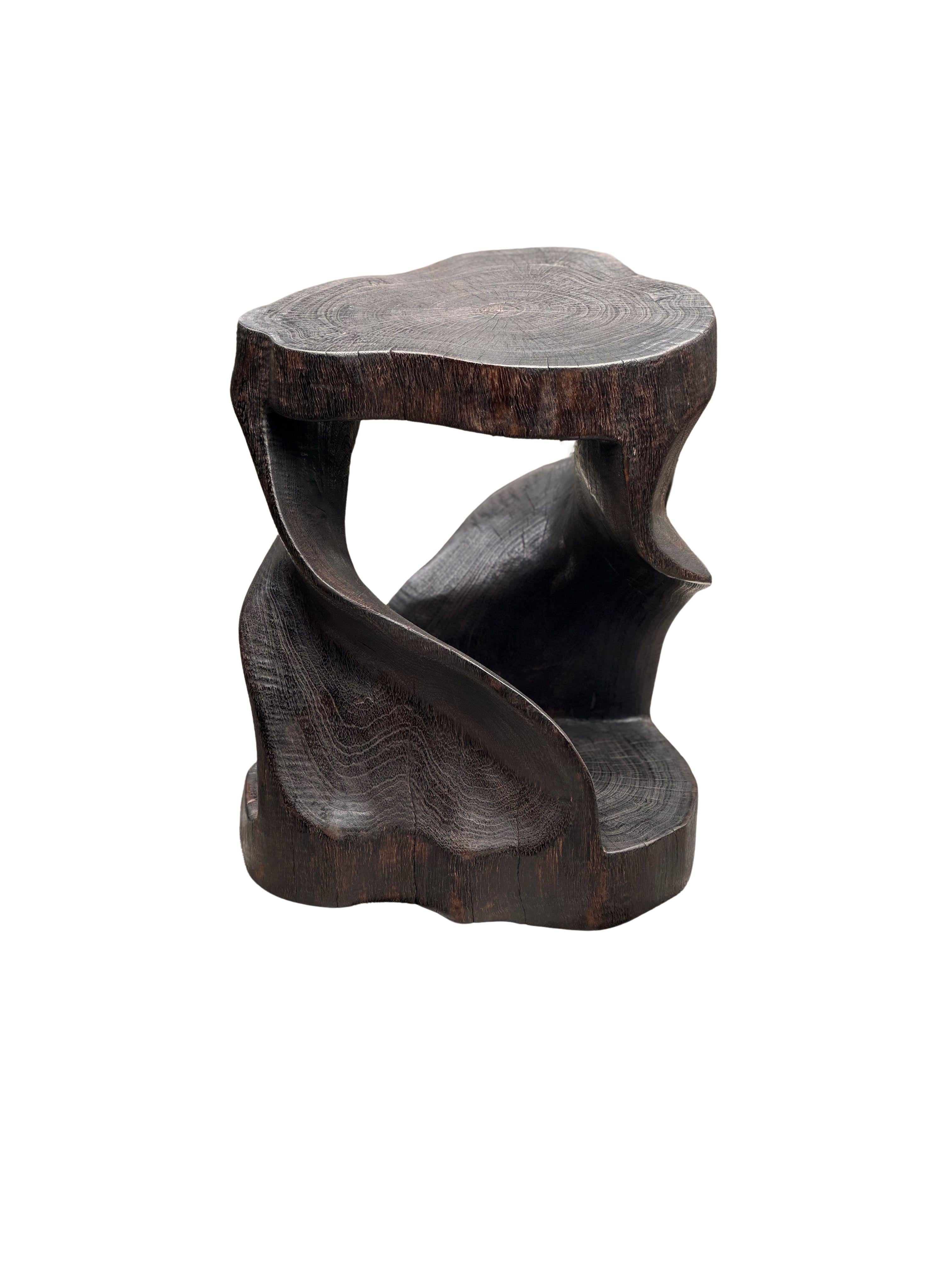Sculptural Stool Carved from Solid Mango Wood Modern Organic In New Condition For Sale In Jimbaran, Bali