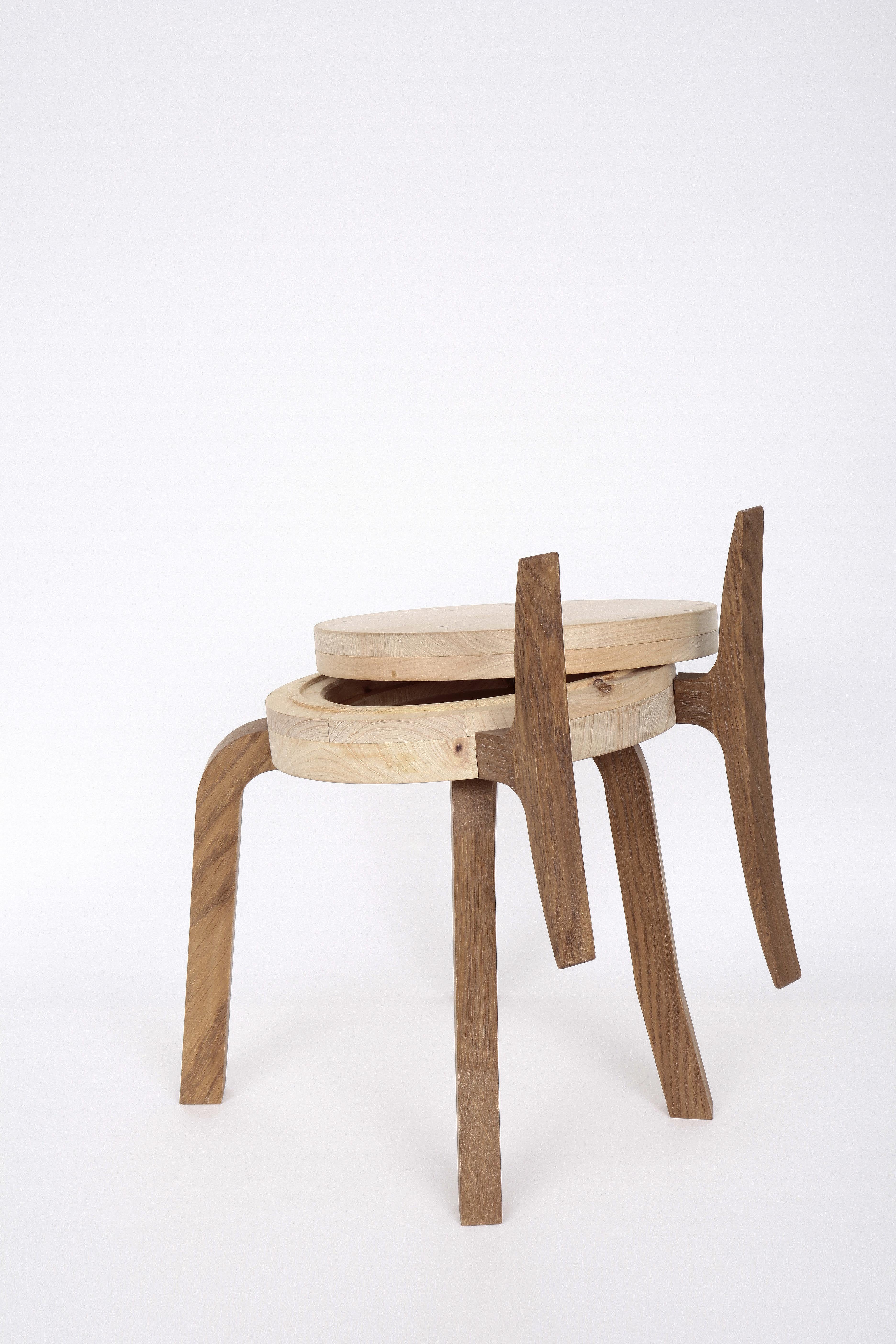 Taburete escultórico DOTTOD 002 - Homenaje generado por IA al taburete 60 de Alvar Aalto, 1933 en venta 2
