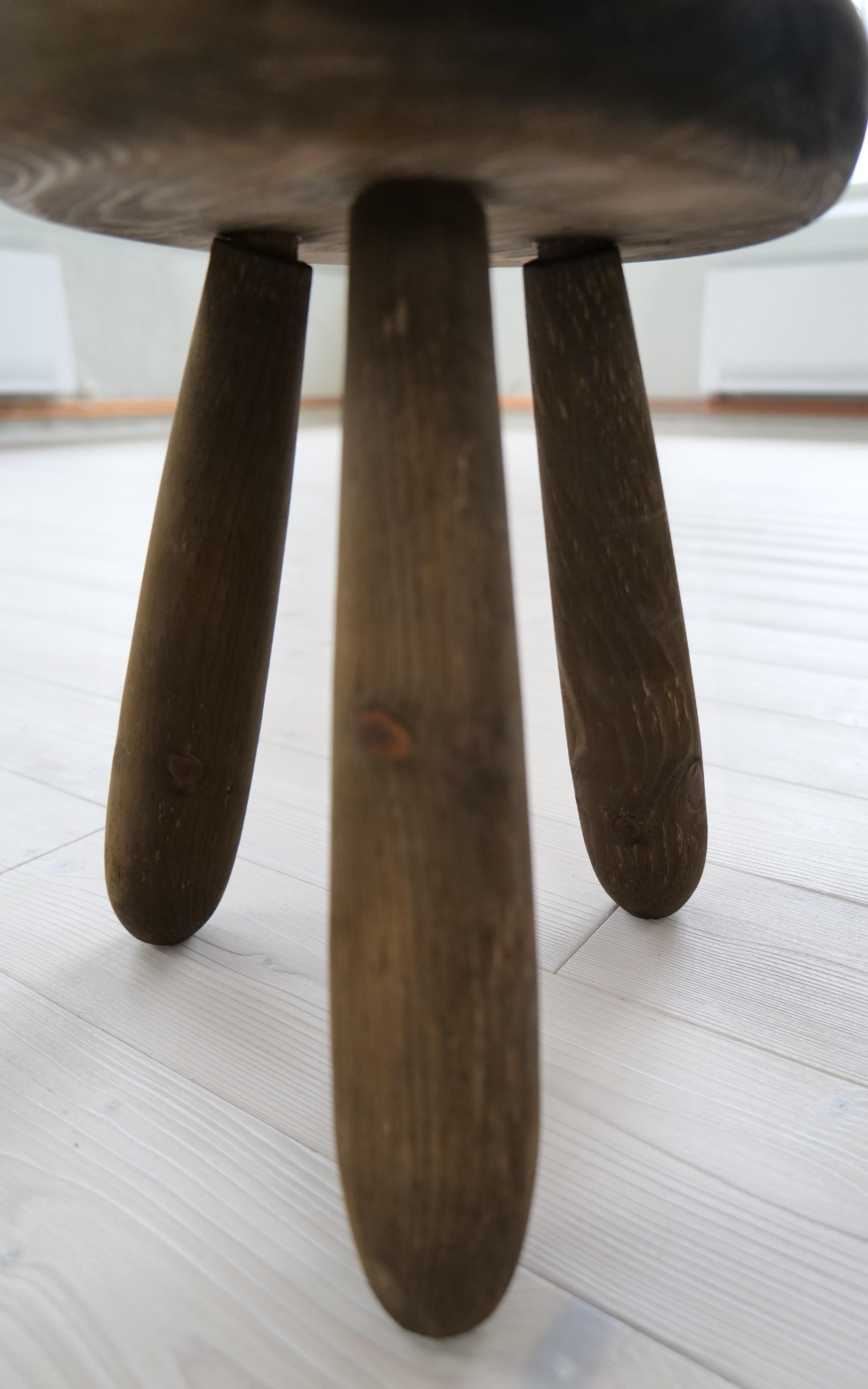 Sculptural Stool in Stained Pine, Attributed to Ingvar Hildingsson, Sweden 1970 For Sale 3