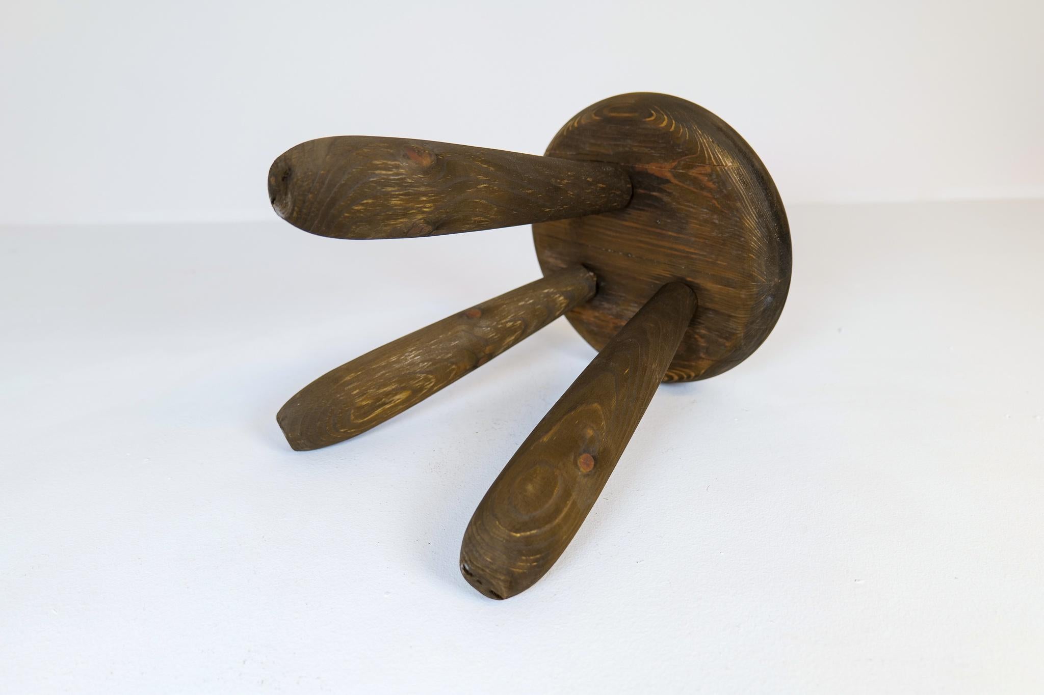 Sculptural Stool in Stained Pine, Attributed to Ingvar Hildingsson, Sweden, 1970s For Sale 3