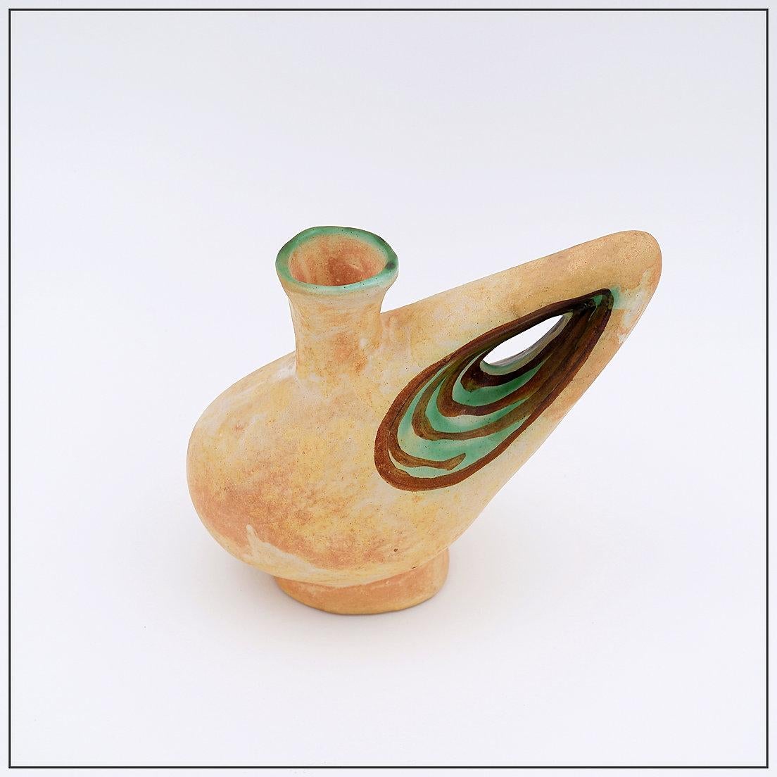 Vase d'art sculptural en céramique d'atelier par le céramiste Nikos Dazelidis, Grèce, années 1960 en vente 3